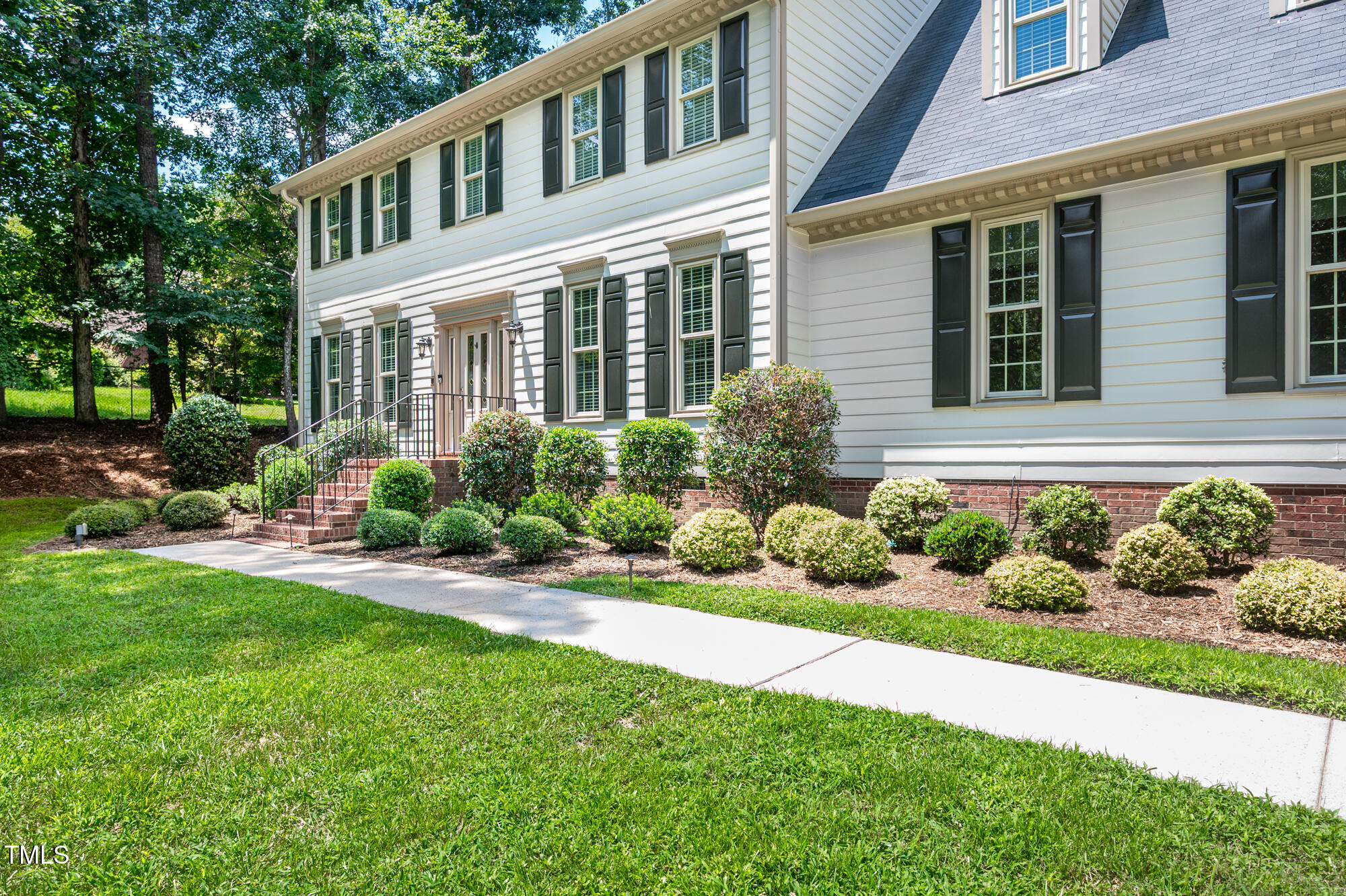 5611 Red Coach Road