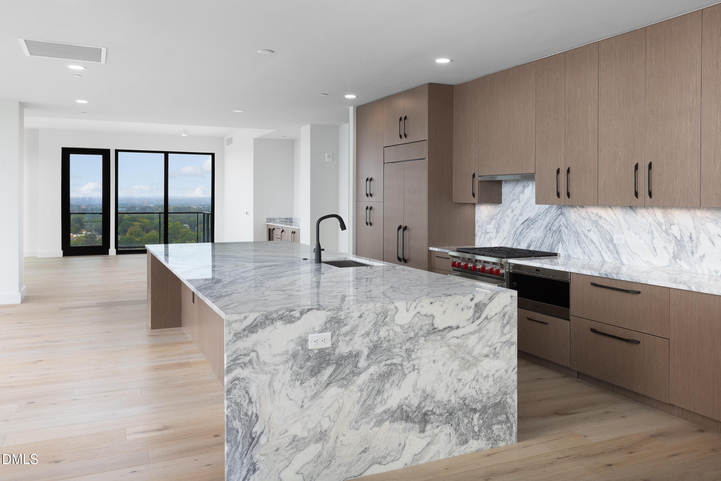 115 Morris Street 2205