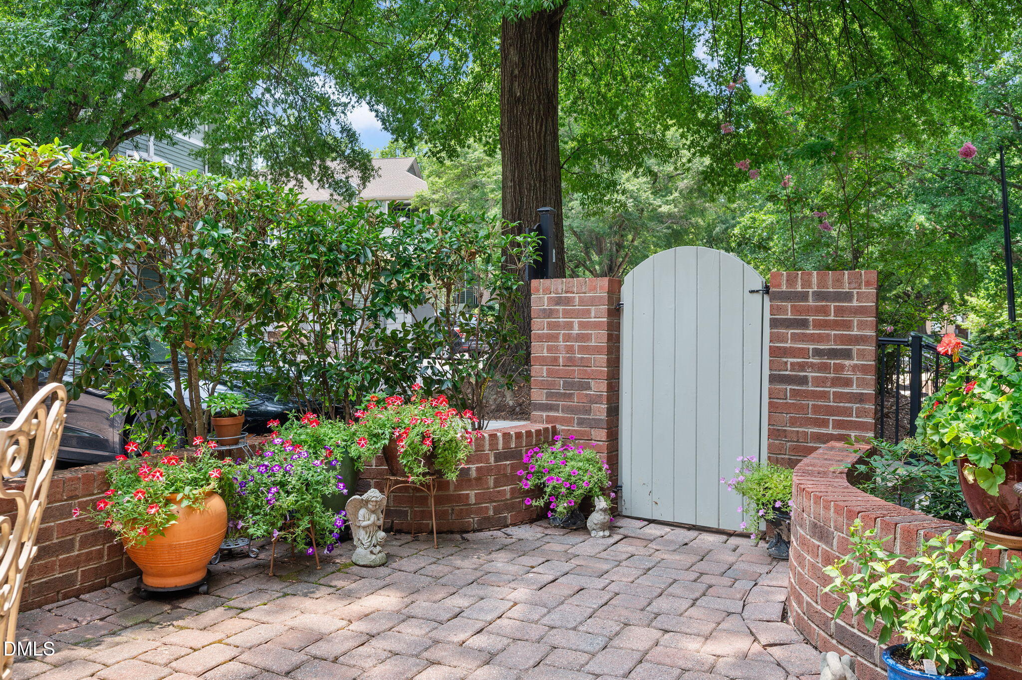 1021 Nicholwood Drive 101