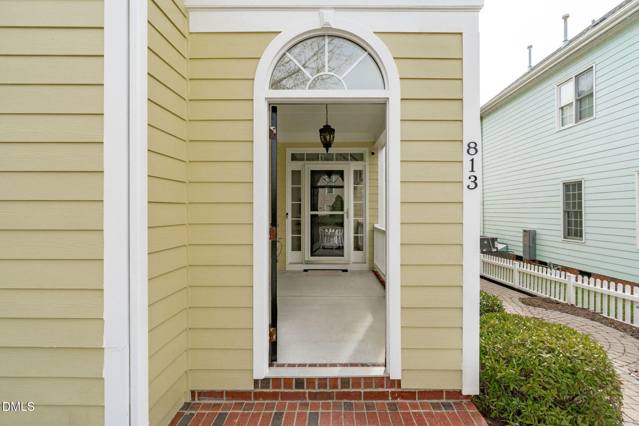 813 Carpenter Town Lane