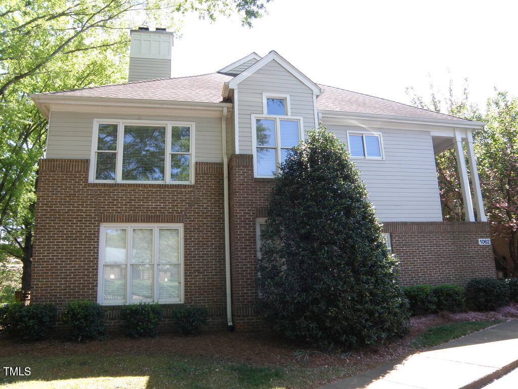 1062 Washington Street 201
