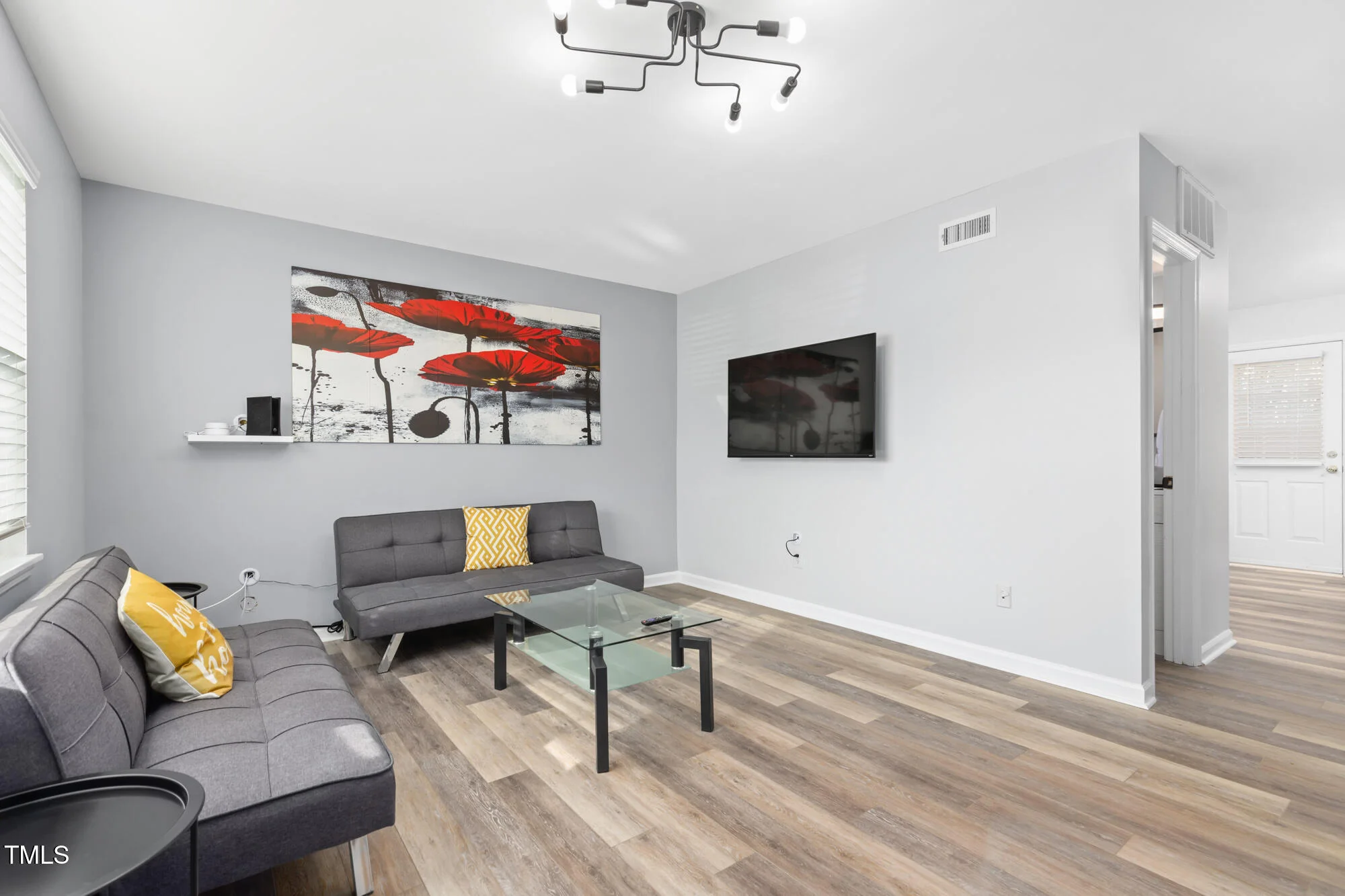 1002 Willow Drive Unit Apt 107