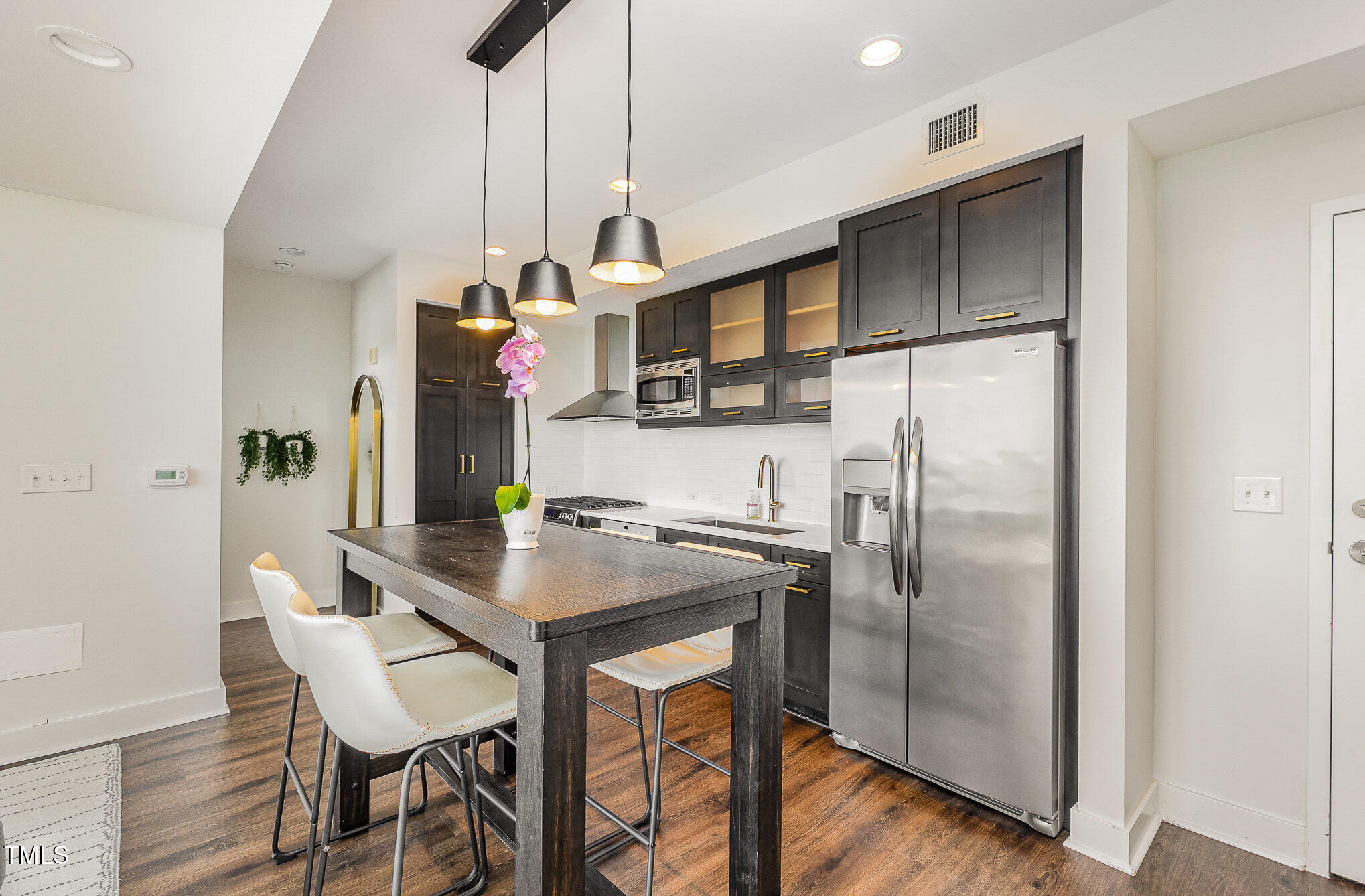 601 W Rosemary Street 715