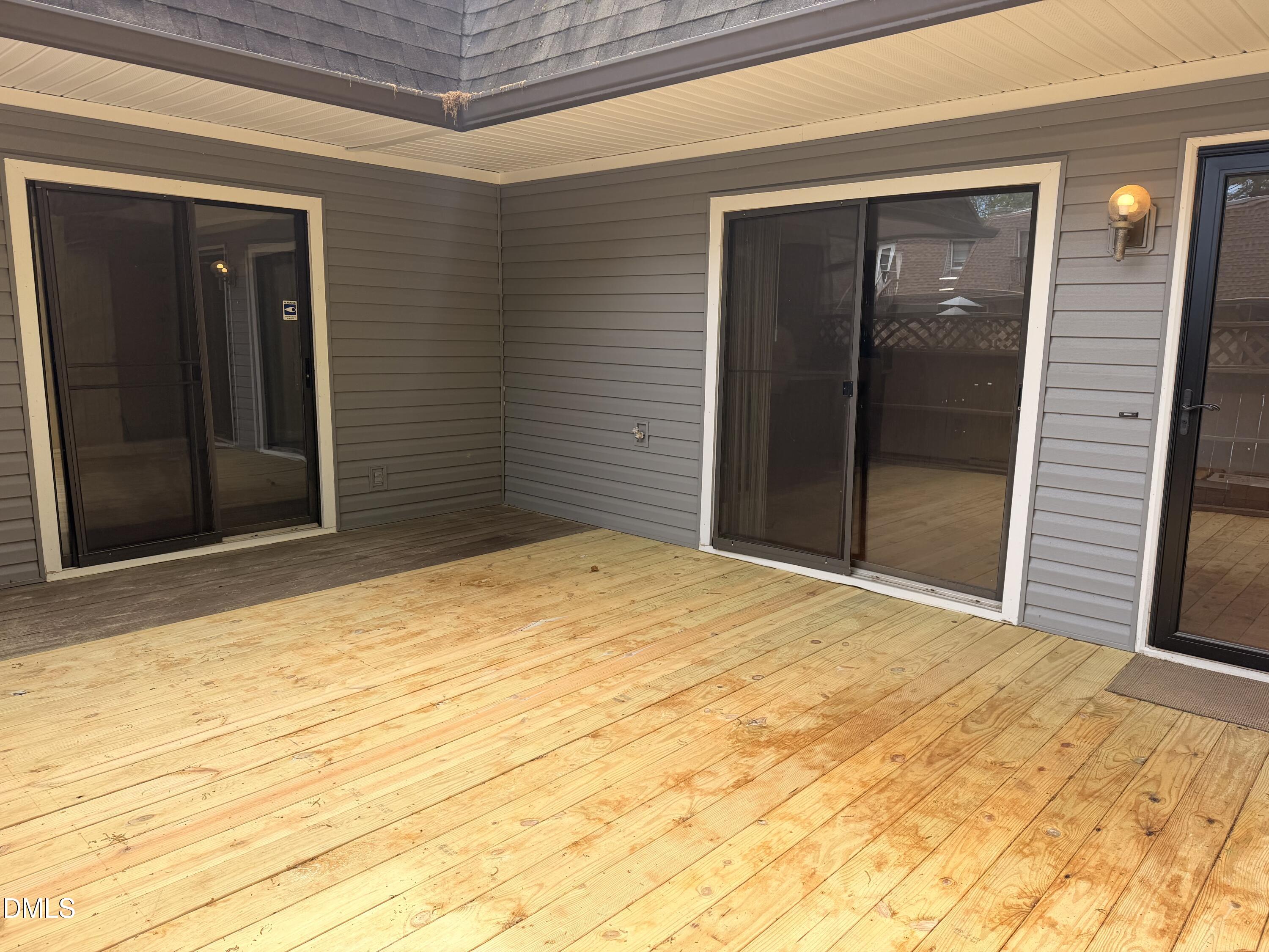 225 Summerwalk Circle