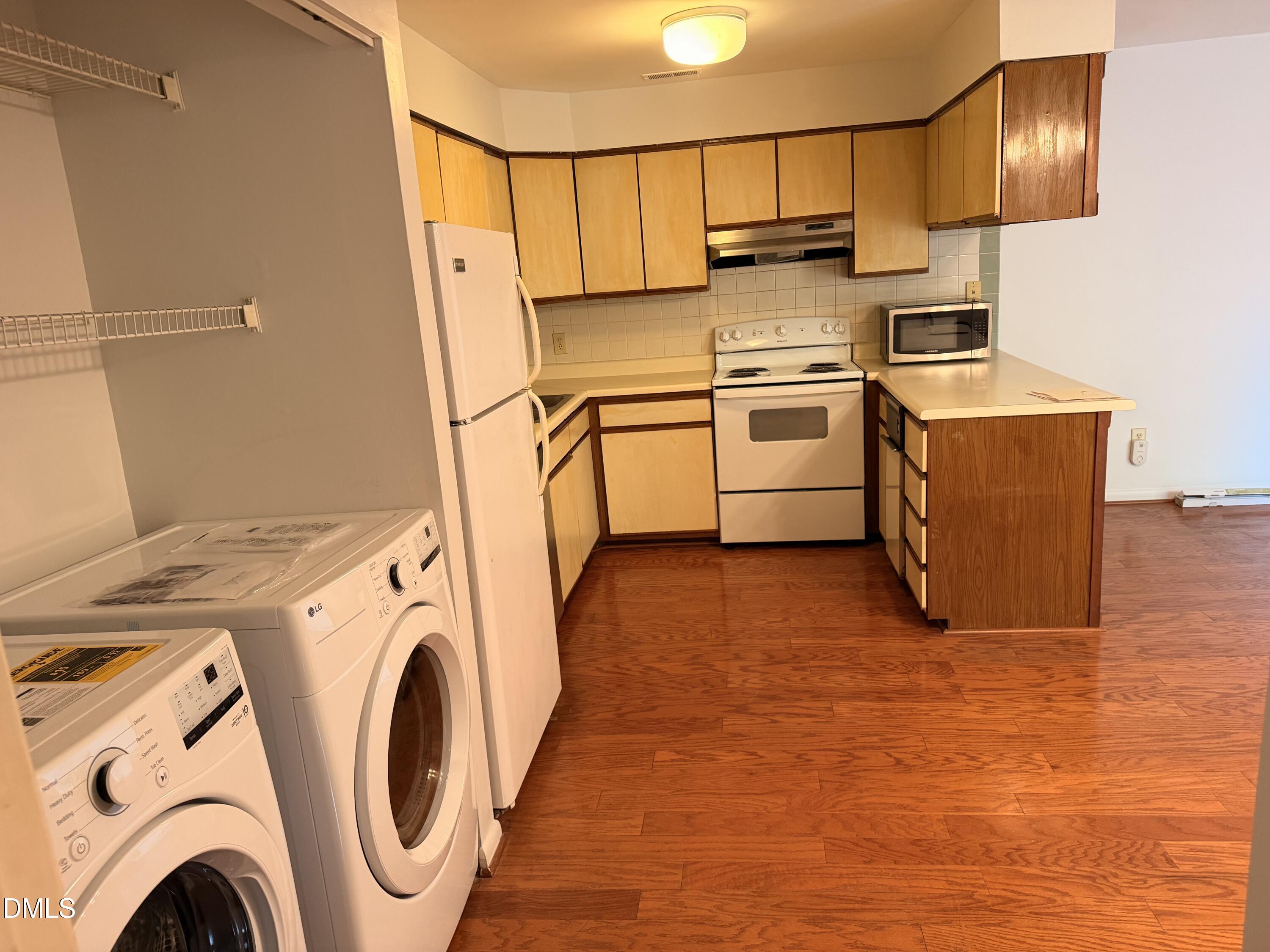225 Summerwalk Circle