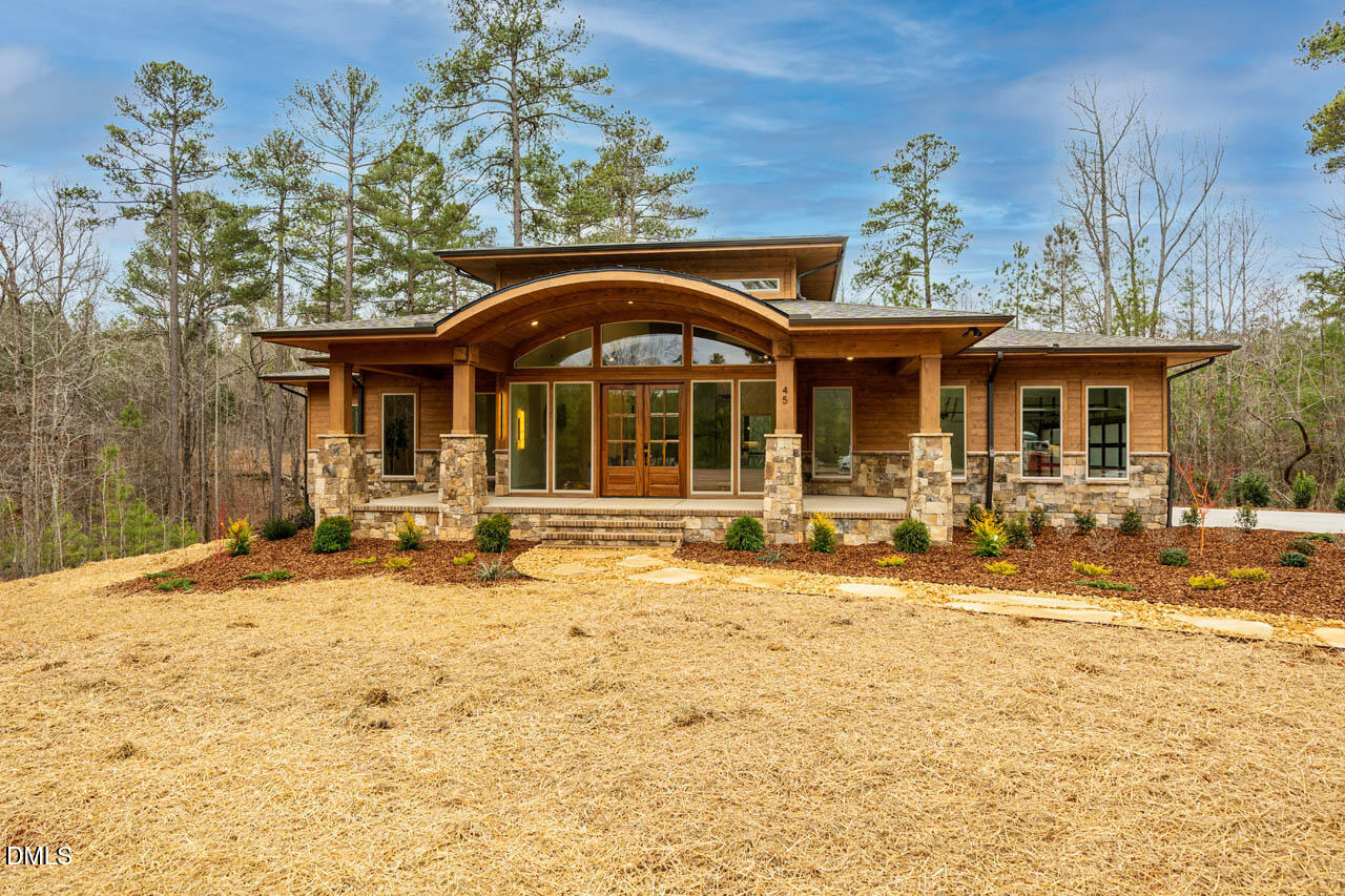 45 Meandering Way Court