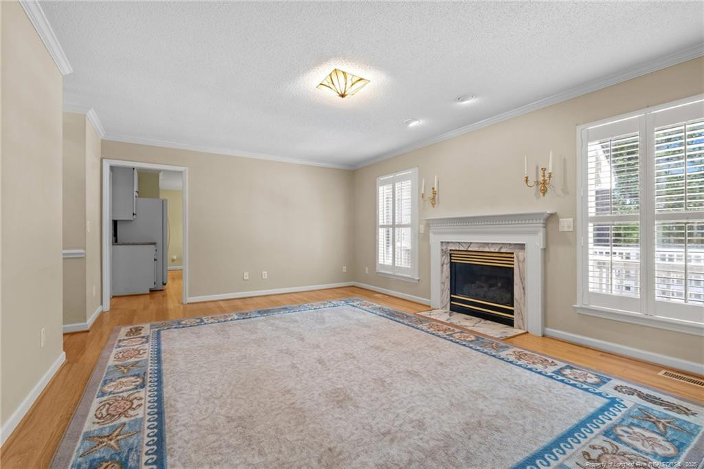 7405 Chickadee Court