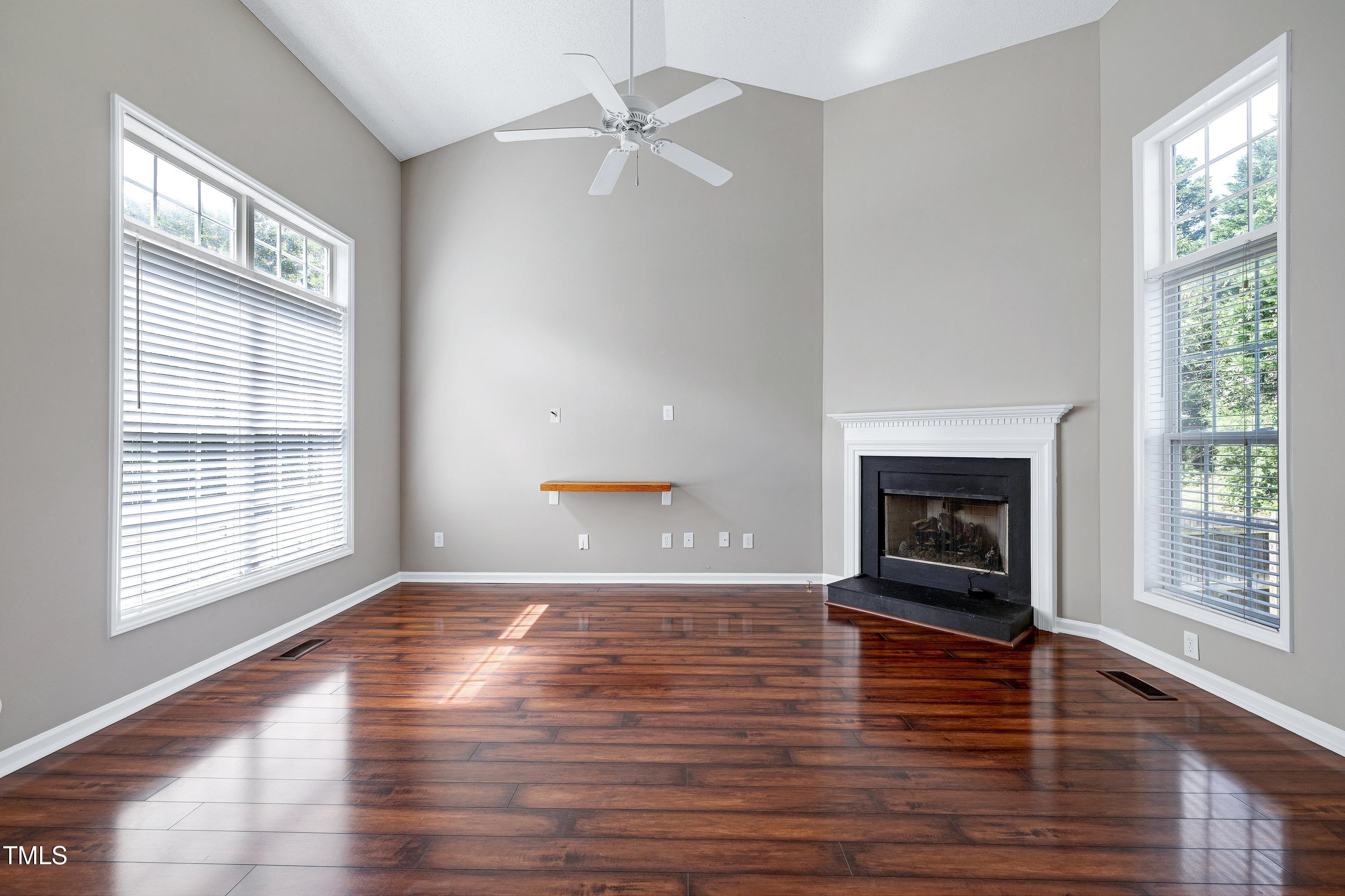 5624 Yates Garden Lane