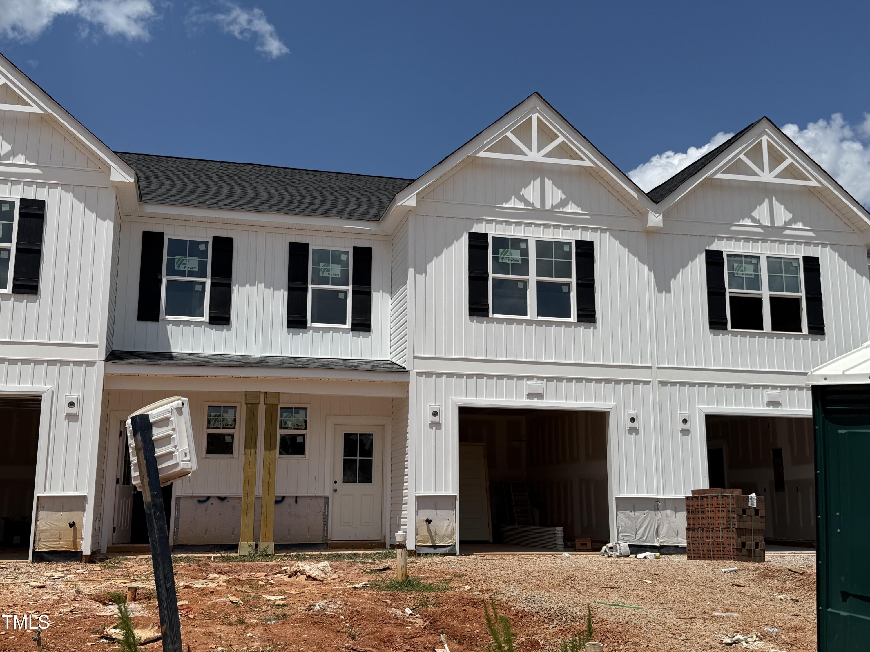104 S Mistflower Street