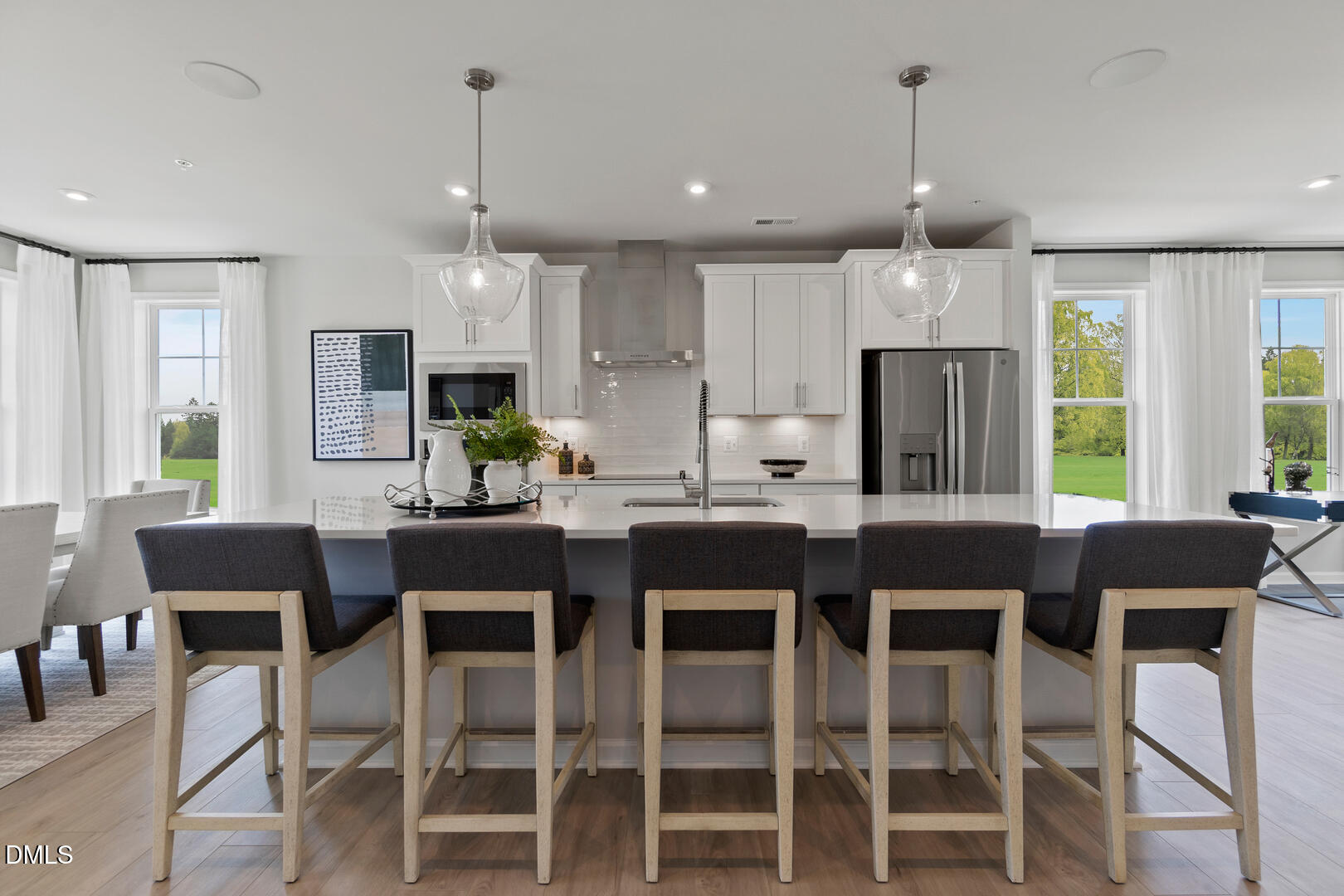 164 N White Street #200
