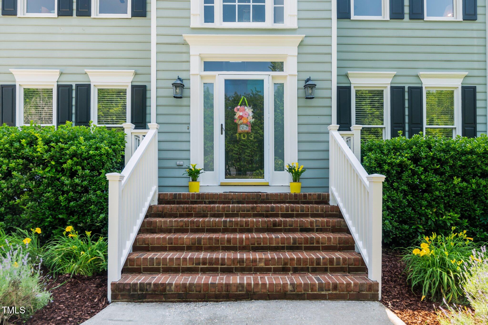 103 Chapelwood Way
