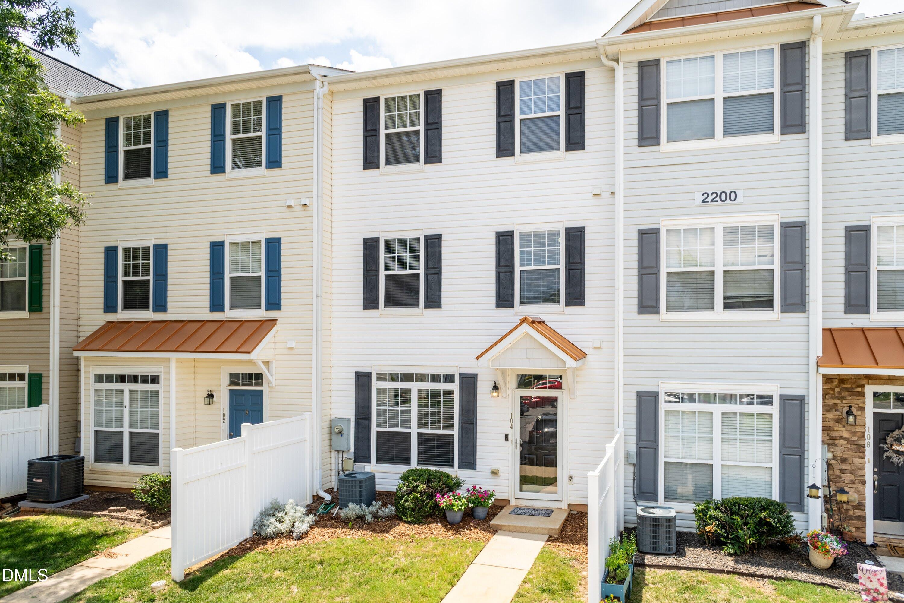 2200 Valley Edge Drive 104