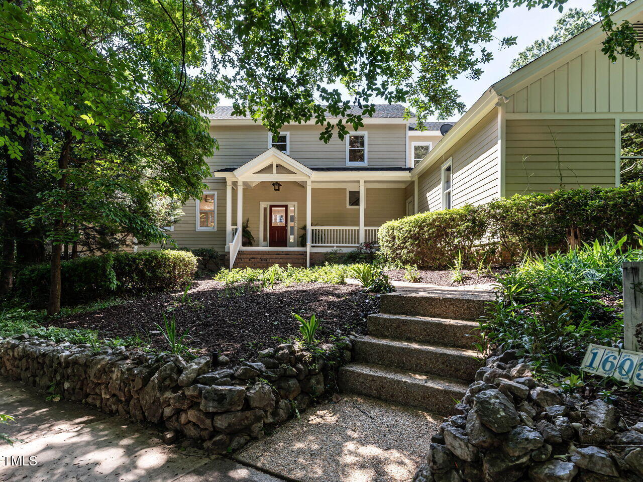 1605 Park Drive