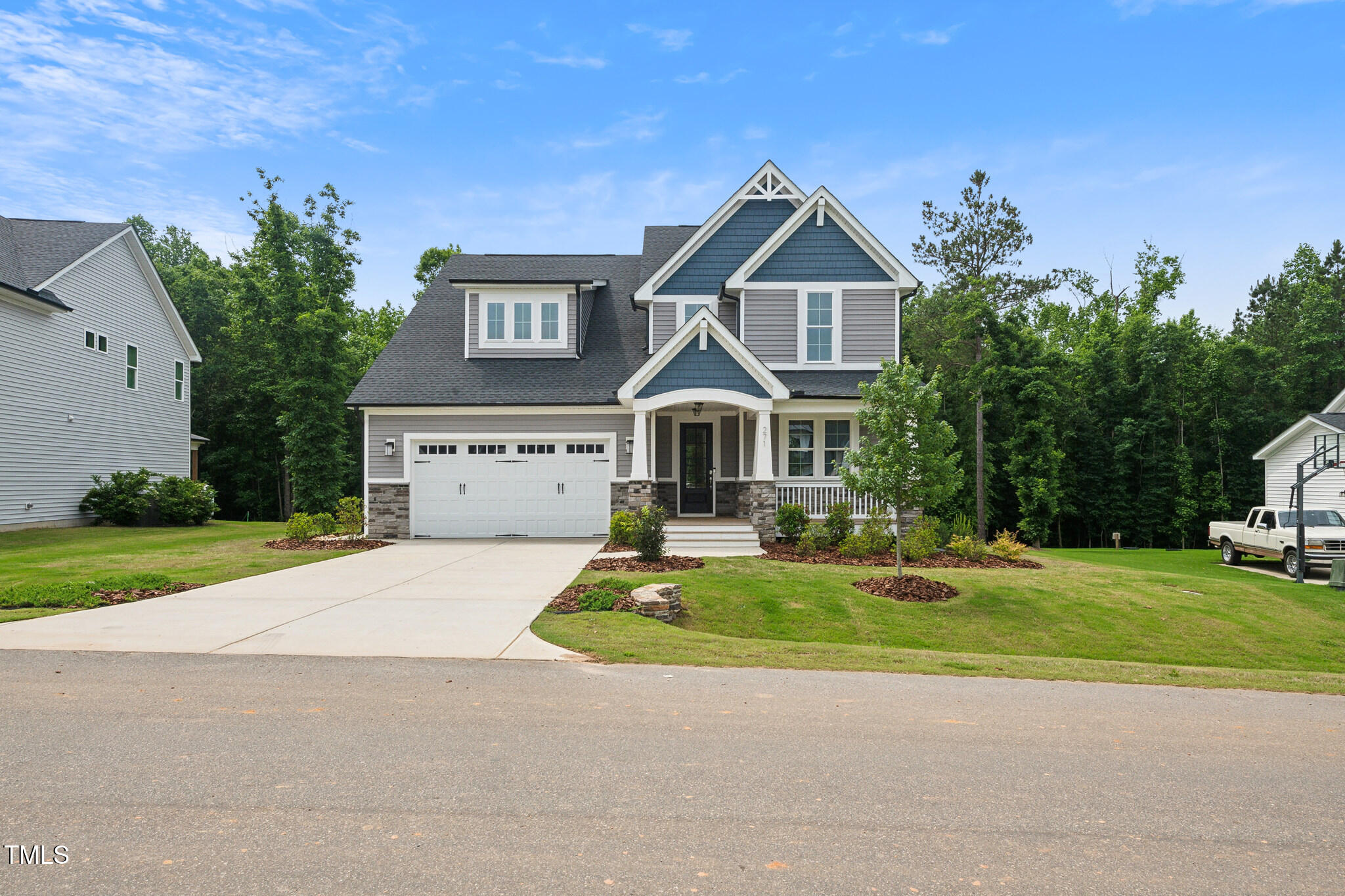 271 W Amber Oak Drive
