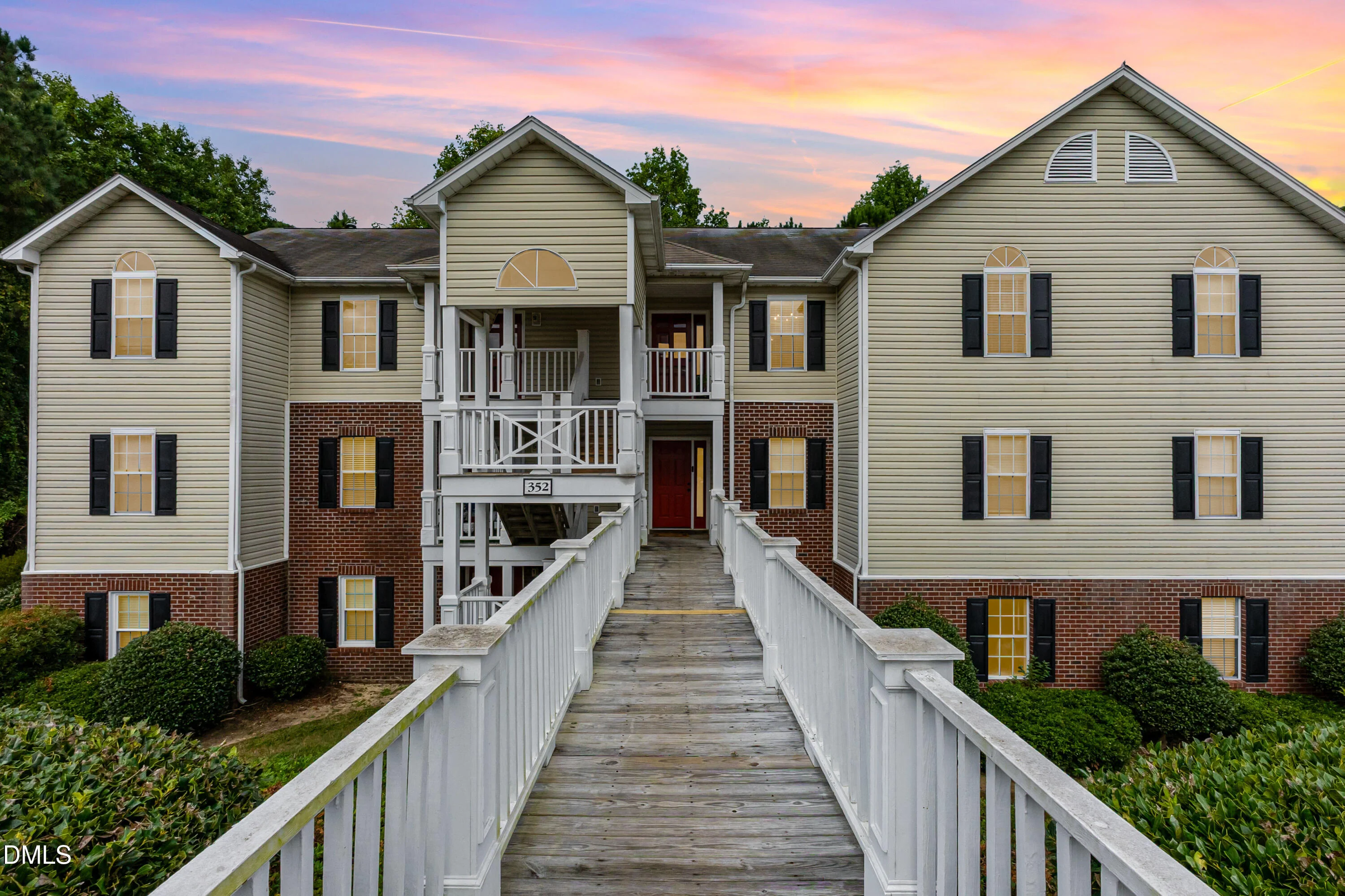 352 Bubble Creek Court Unit 10