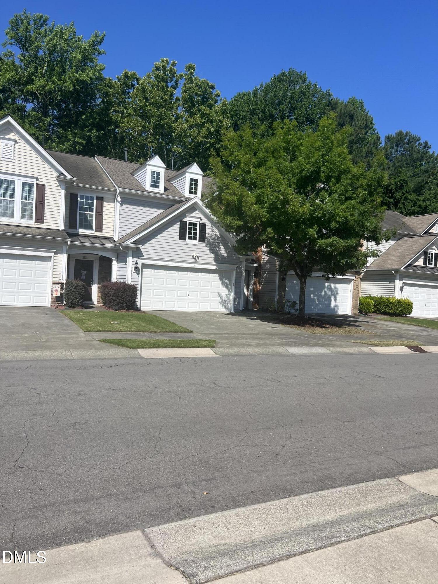 308 Dyersville Drive 73