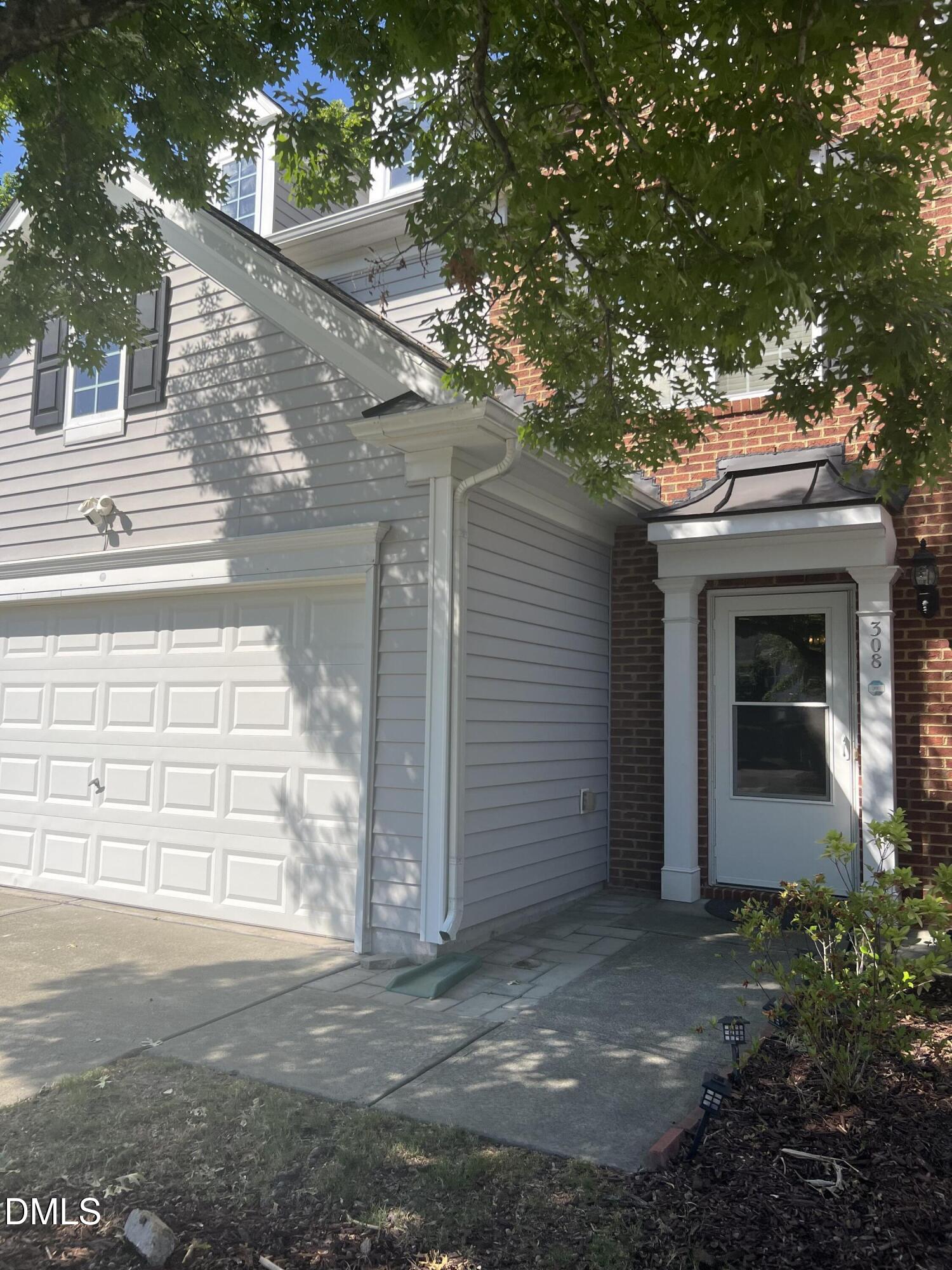 308 Dyersville Drive 73