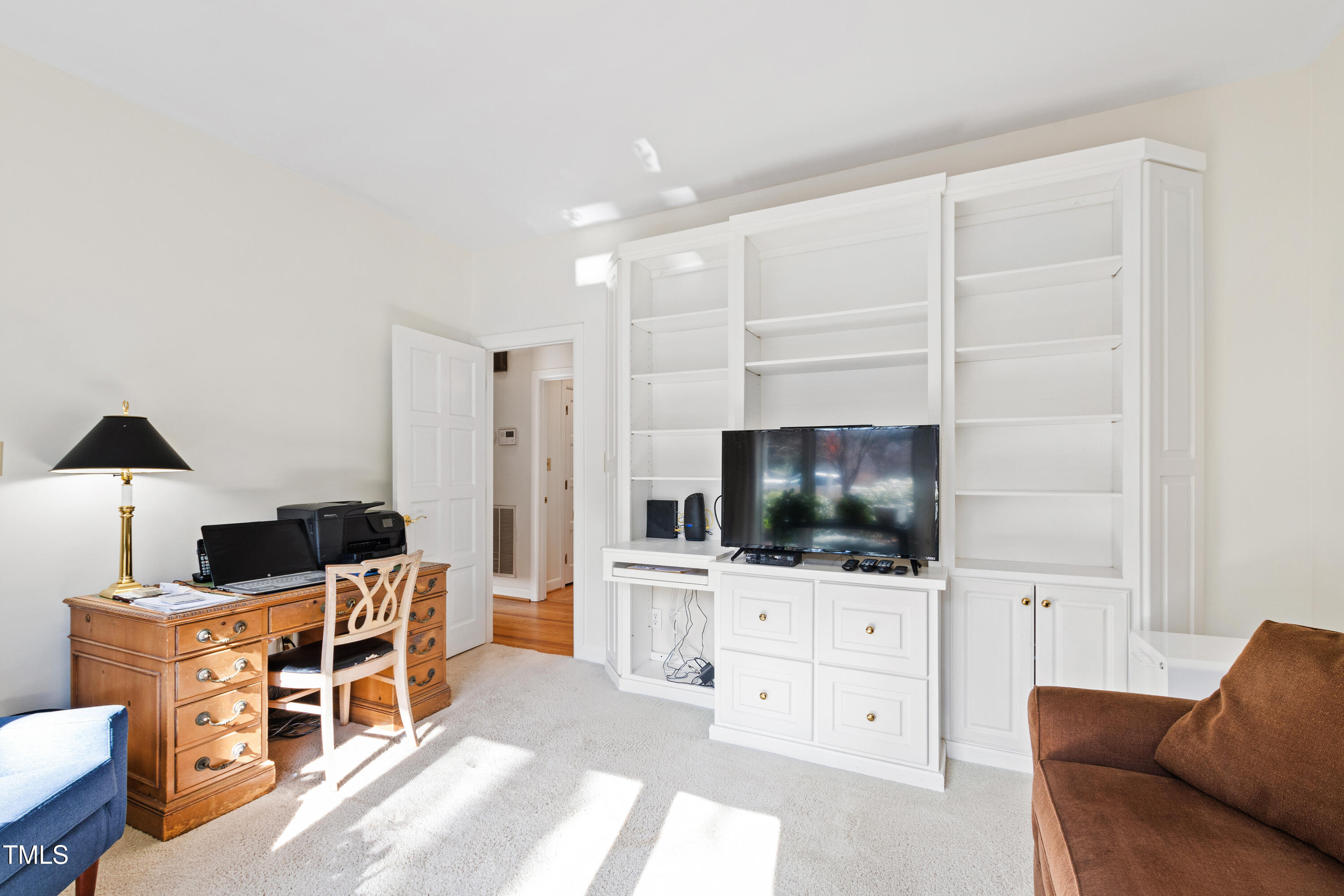 Raleigh, North Carolina 27612, United States, 4 Bedrooms Bedrooms, ,3 BathroomsBathrooms,Residential,Pending,11626