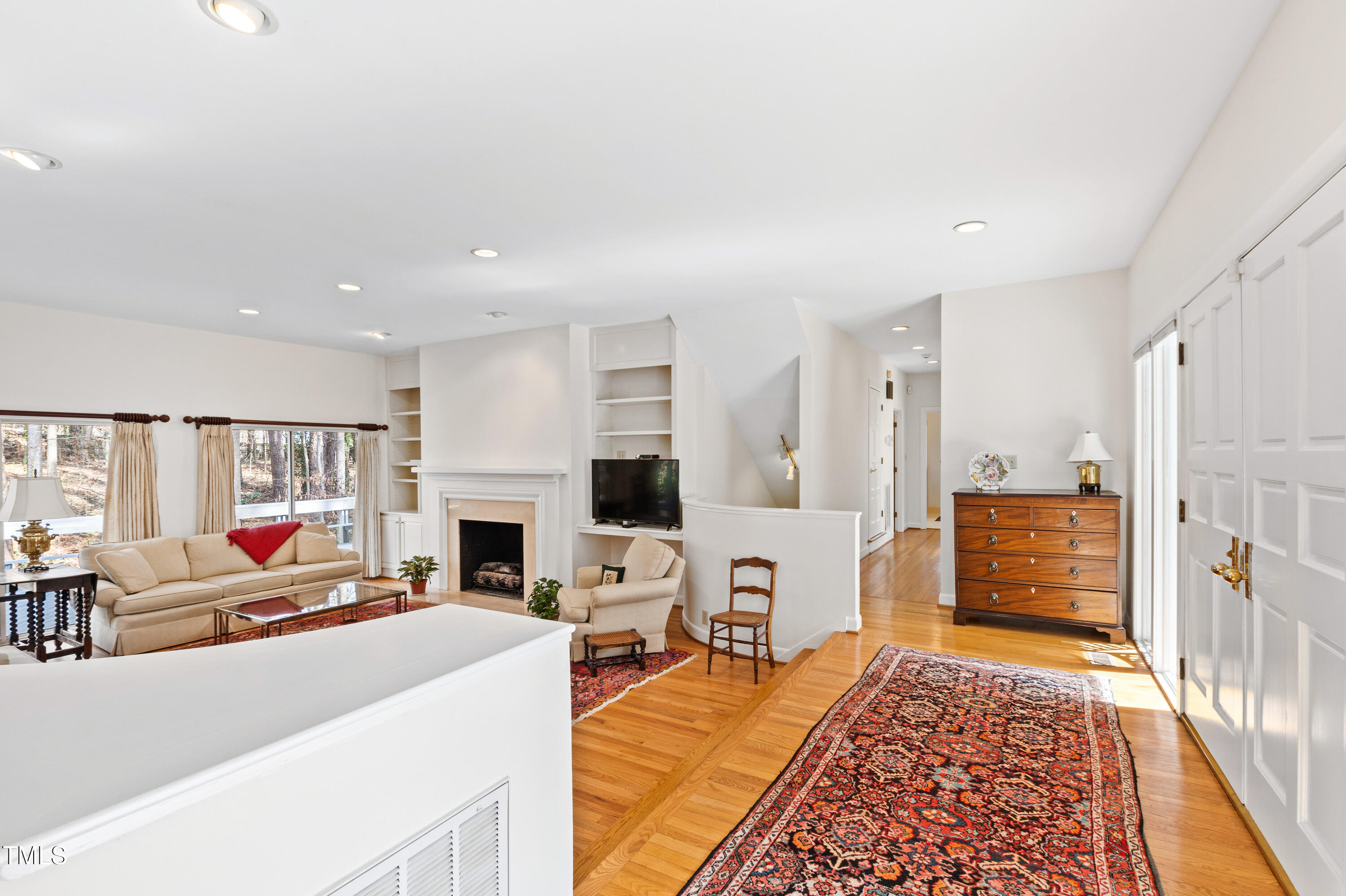 Raleigh, North Carolina 27612, United States, 4 Bedrooms Bedrooms, ,3 BathroomsBathrooms,Residential,Pending,11626