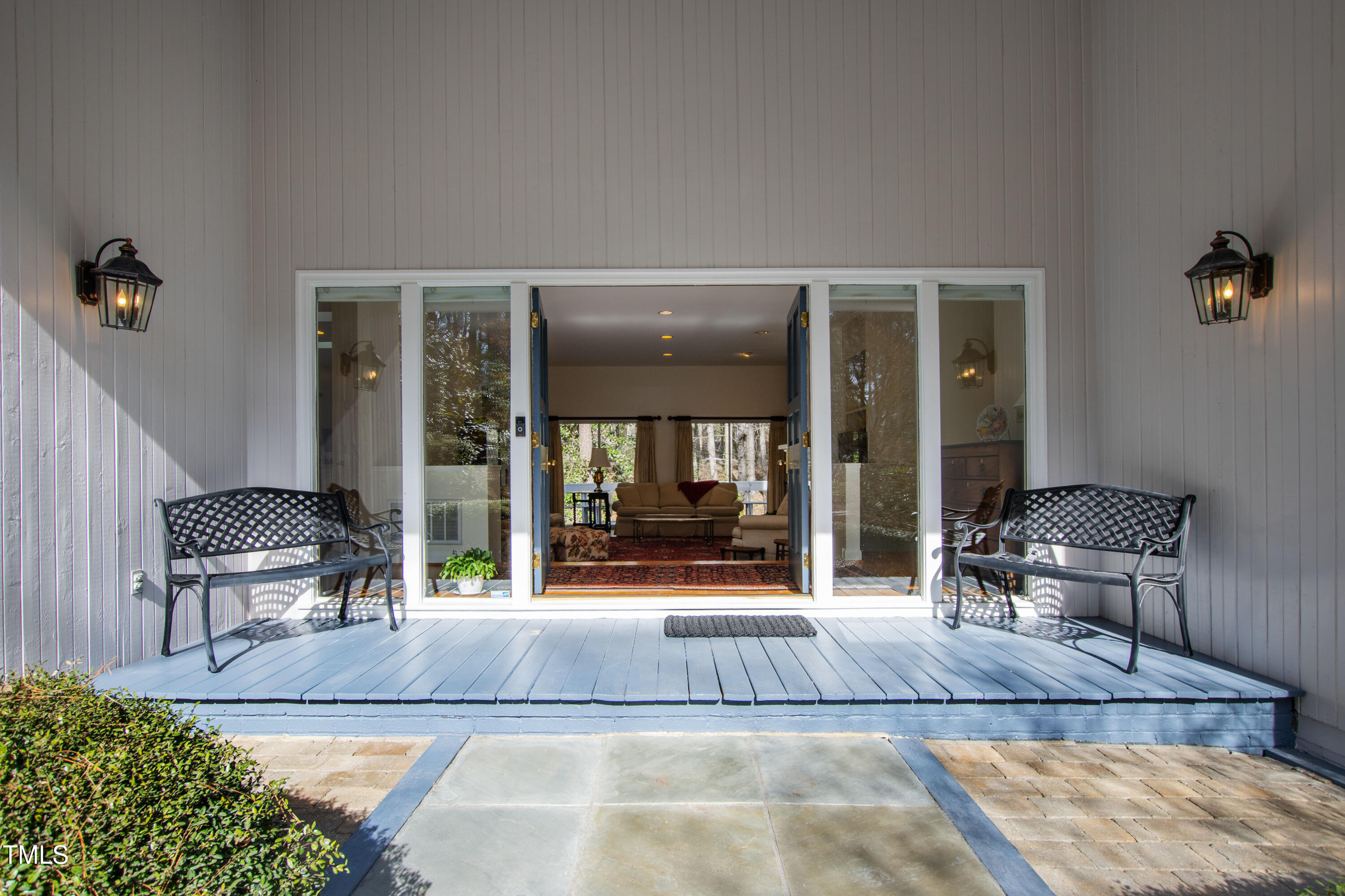 Raleigh, North Carolina 27612, United States, 4 Bedrooms Bedrooms, ,3 BathroomsBathrooms,Residential,Pending,11626