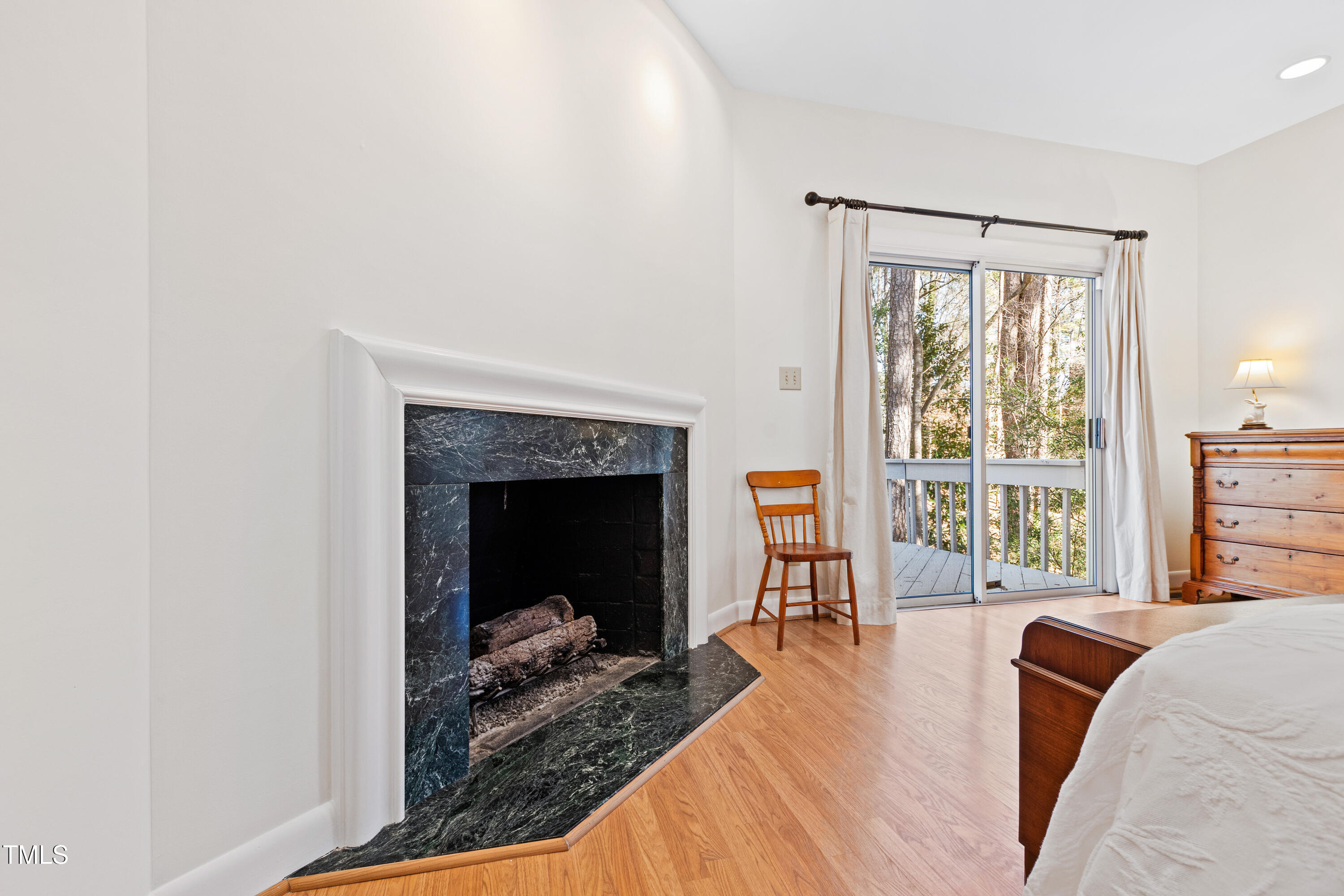 Raleigh, North Carolina 27612, United States, 4 Bedrooms Bedrooms, ,3 BathroomsBathrooms,Residential,Pending,11626