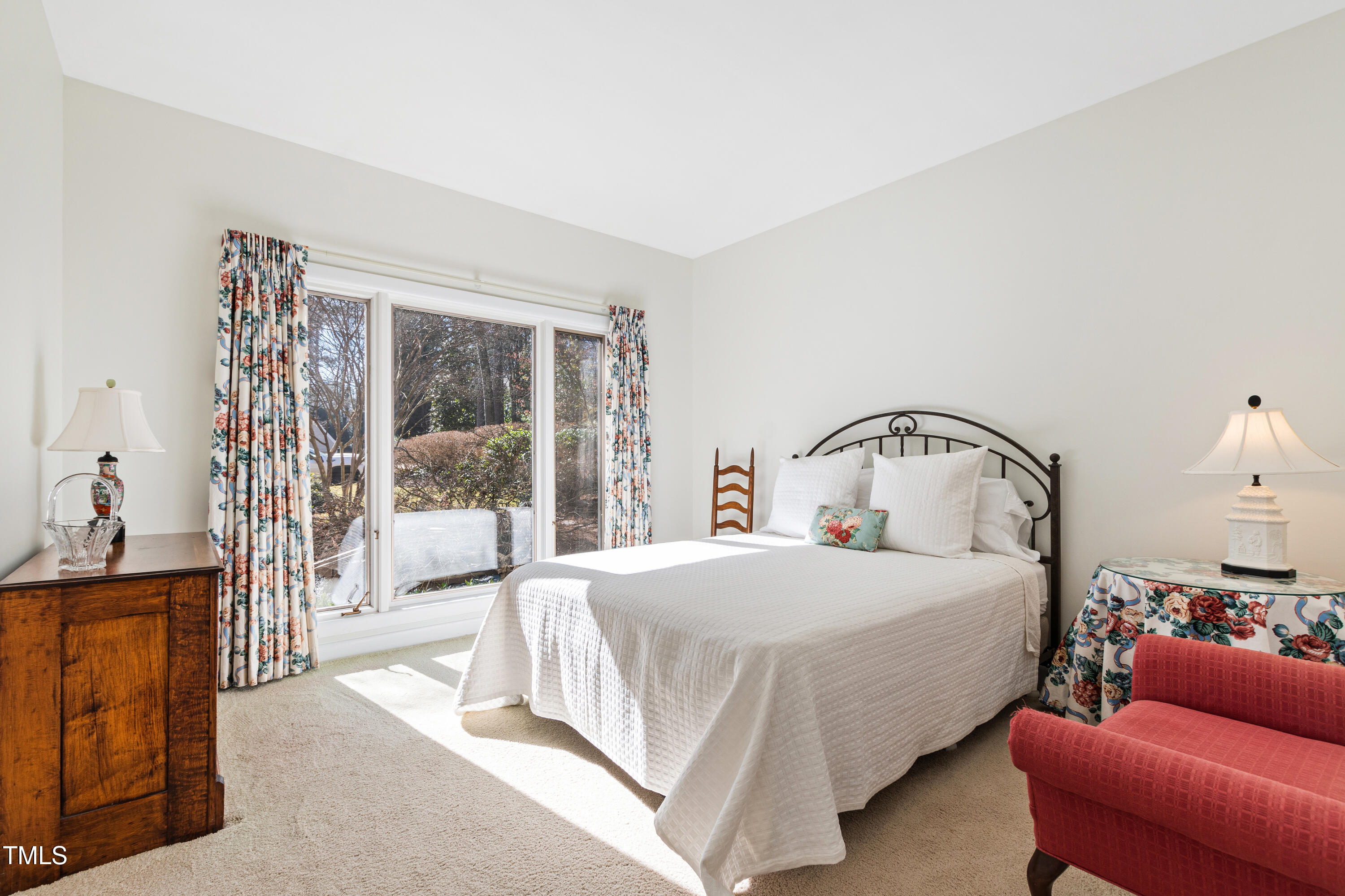 Raleigh, North Carolina 27612, United States, 4 Bedrooms Bedrooms, ,3 BathroomsBathrooms,Residential,Pending,11626