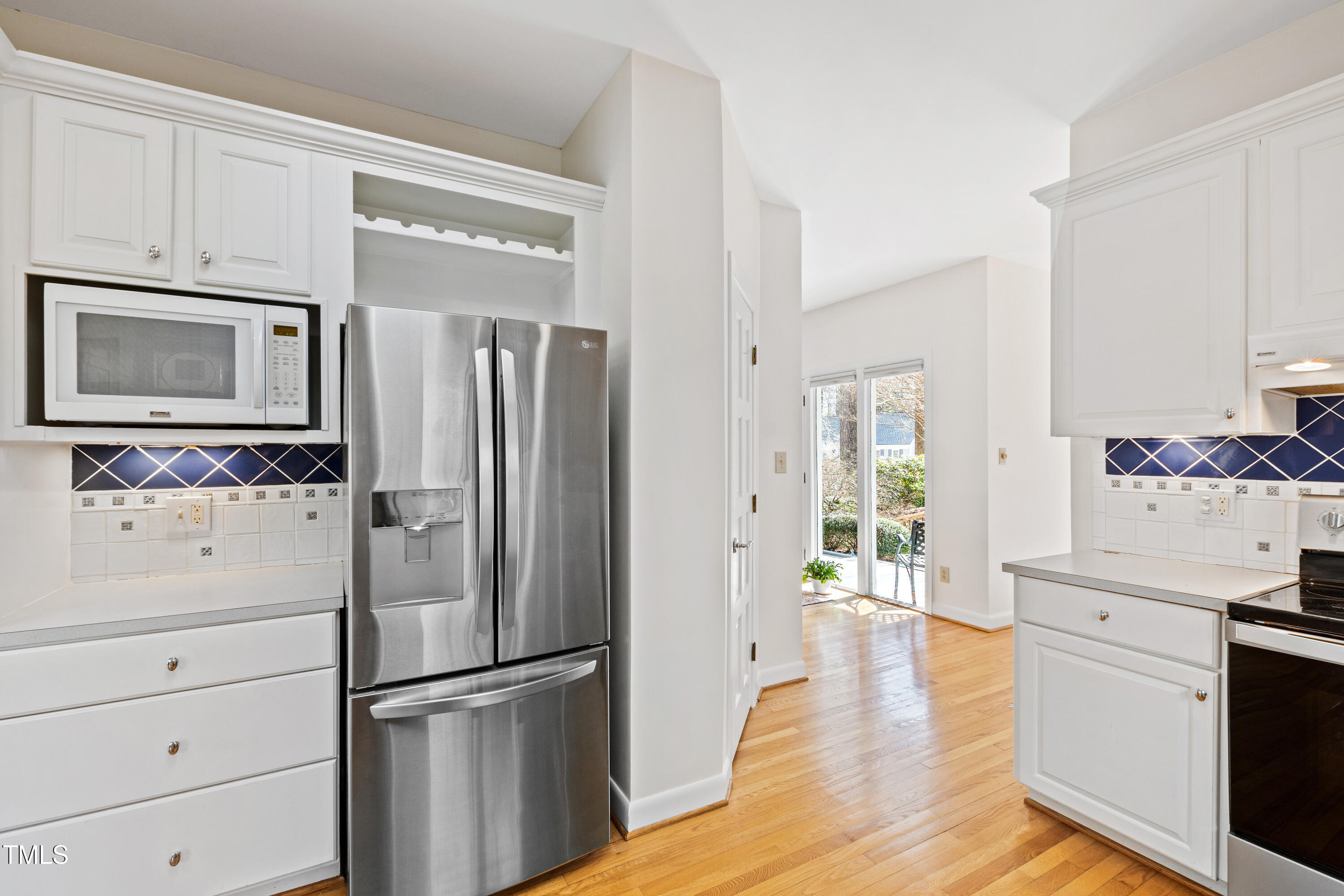 Raleigh, North Carolina 27612, United States, 4 Bedrooms Bedrooms, ,3 BathroomsBathrooms,Residential,Pending,11626