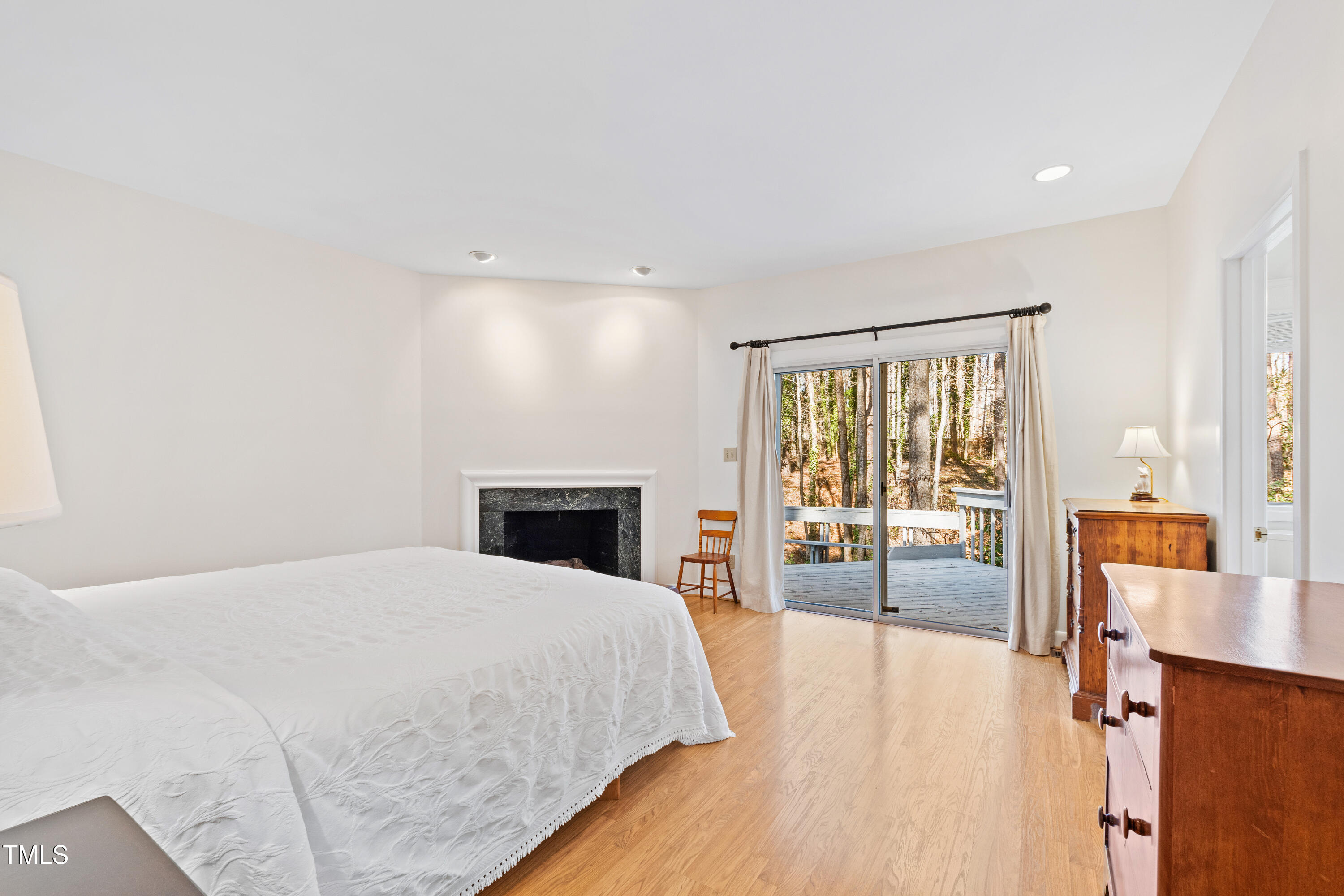 Raleigh, North Carolina 27612, United States, 4 Bedrooms Bedrooms, ,3 BathroomsBathrooms,Residential,Pending,11626