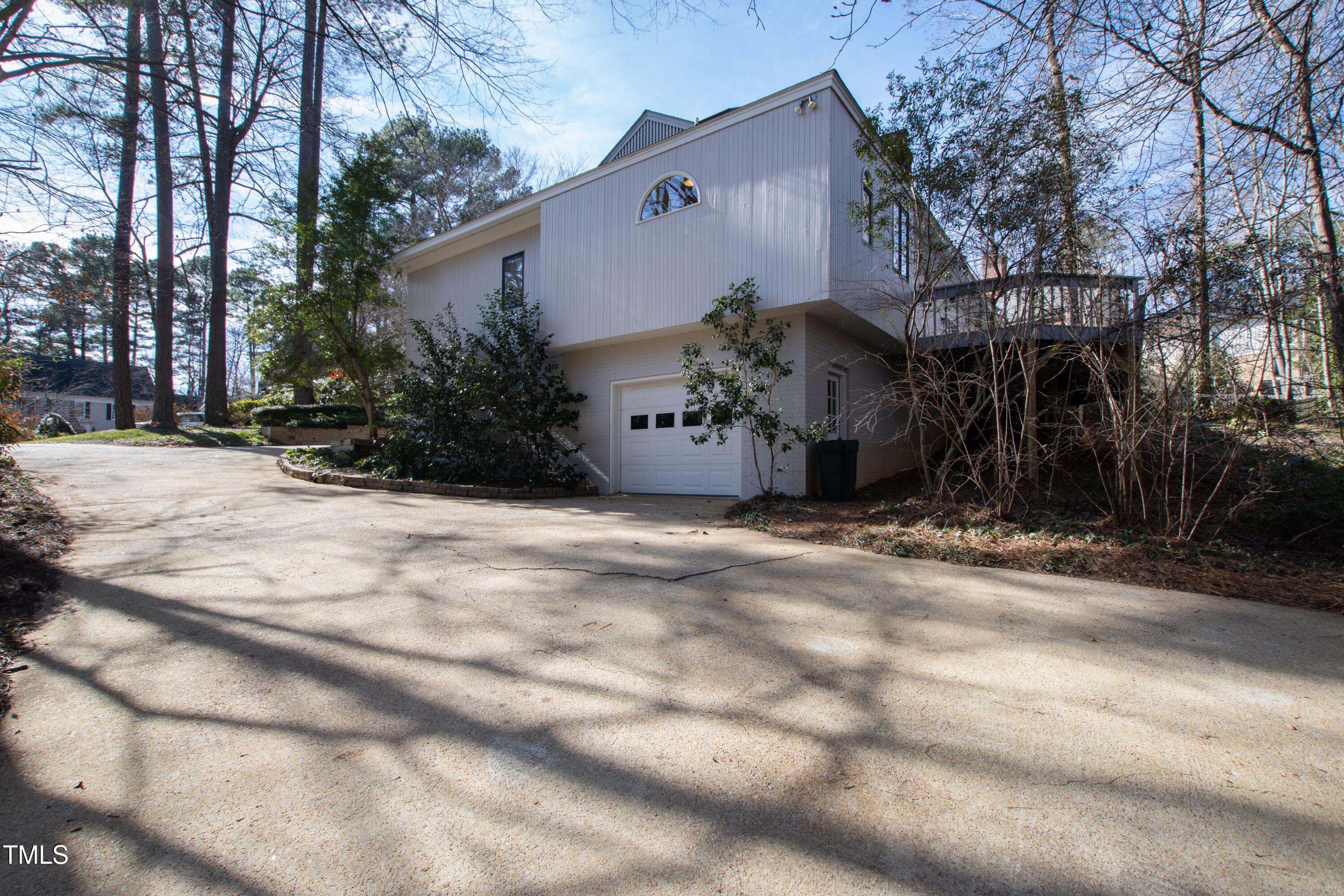 Raleigh, North Carolina 27612, United States, 4 Bedrooms Bedrooms, ,3 BathroomsBathrooms,Residential,Pending,11626