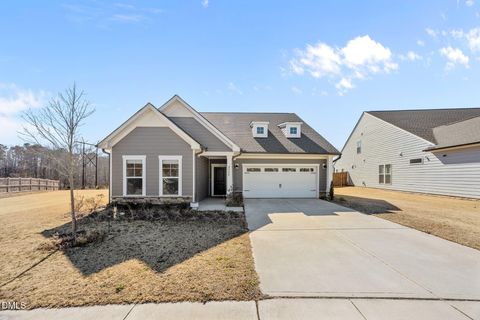 4904 Flathead Place Fuquay Varina NC 27526