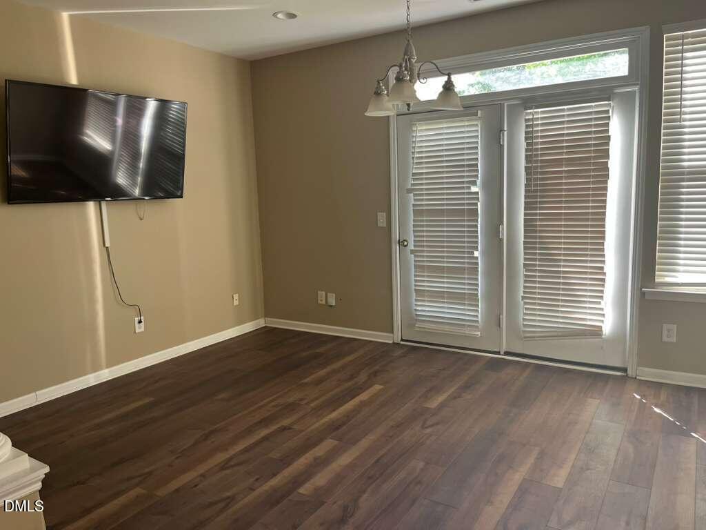 130 Point Comfort Lane