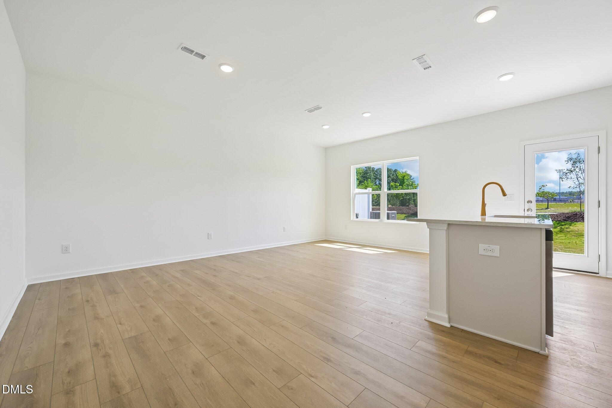 1616 Mirth Court