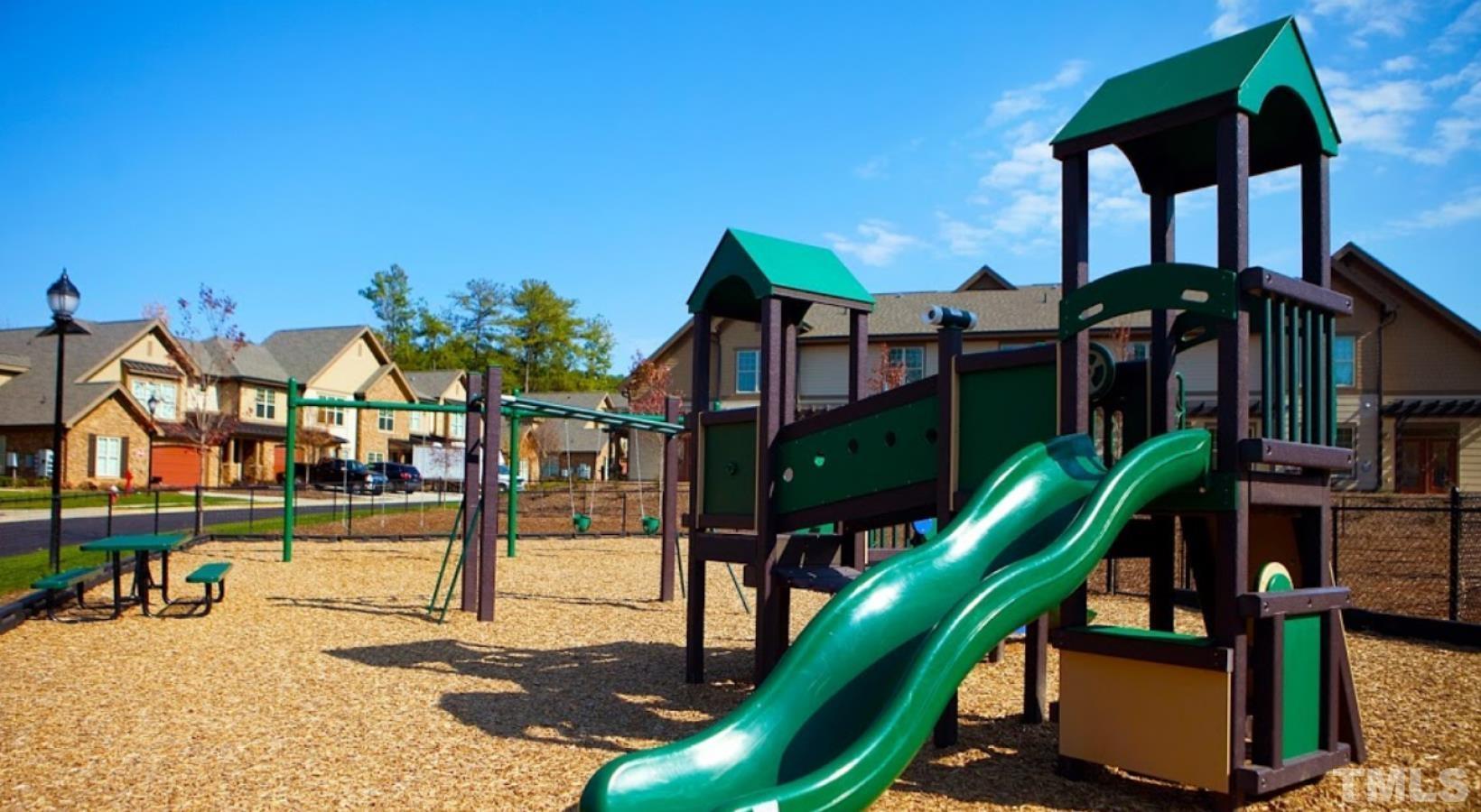 Chapel Hill, North Carolina 27516, United States, 2 Bedrooms Bedrooms, ,3 BathroomsBathrooms,Residential,Active,43619