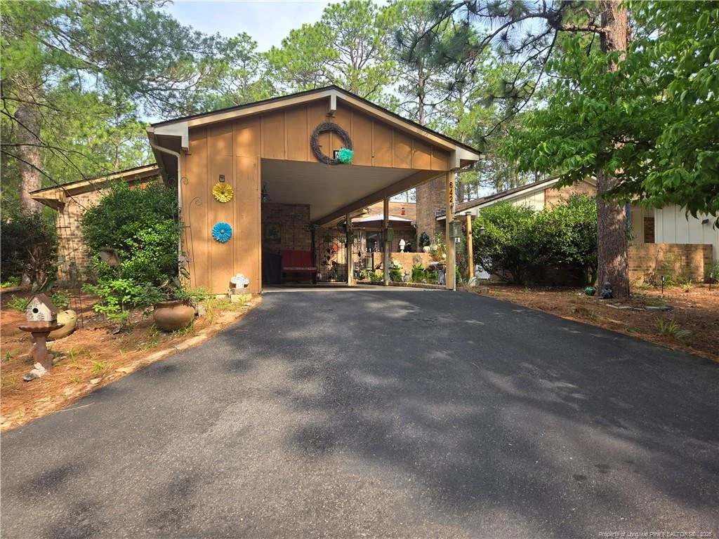 642 Redwood Drive