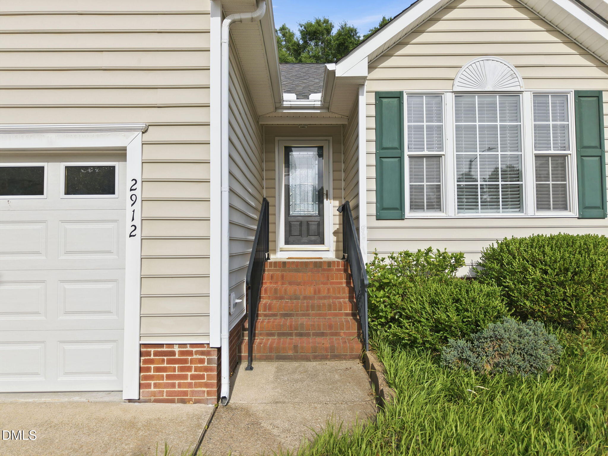2912 Sedgefield Pines Lane