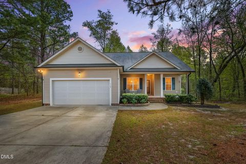 117 Maple Leaf Court Lillington NC 27546