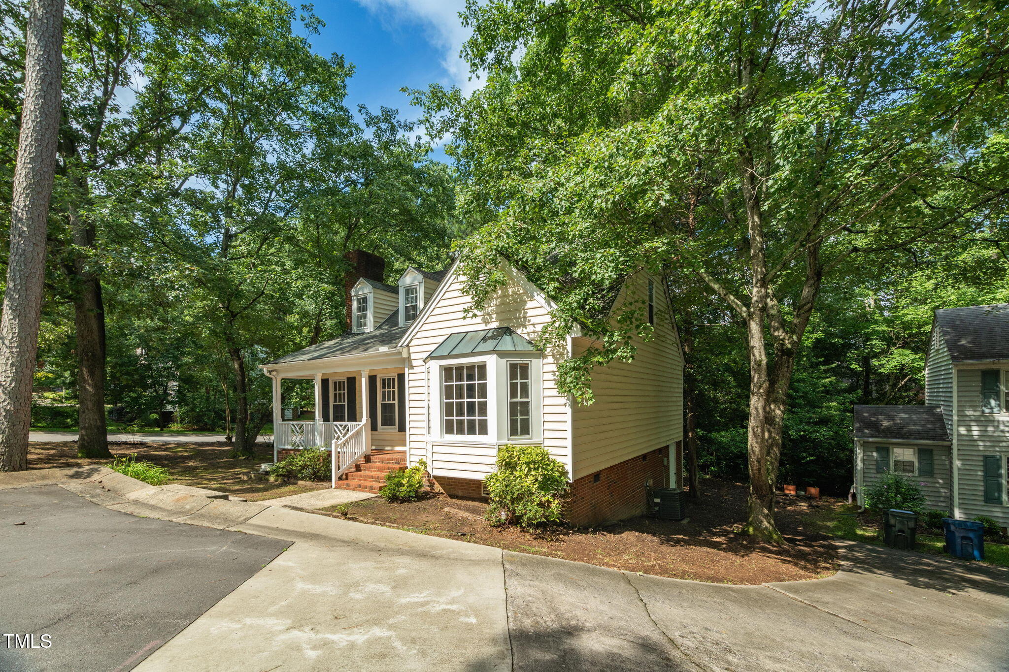 616 Cross Timbers Drive