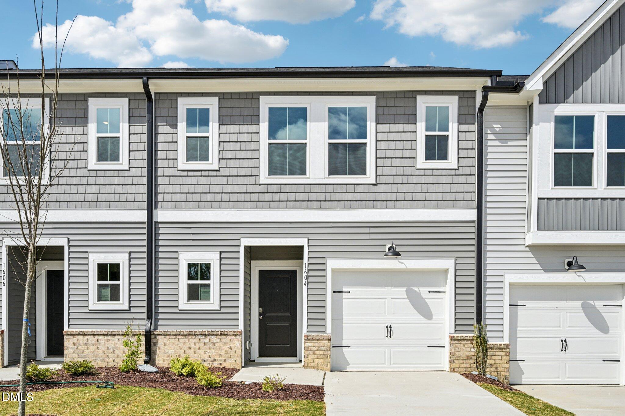 207 N Stonemill Trail