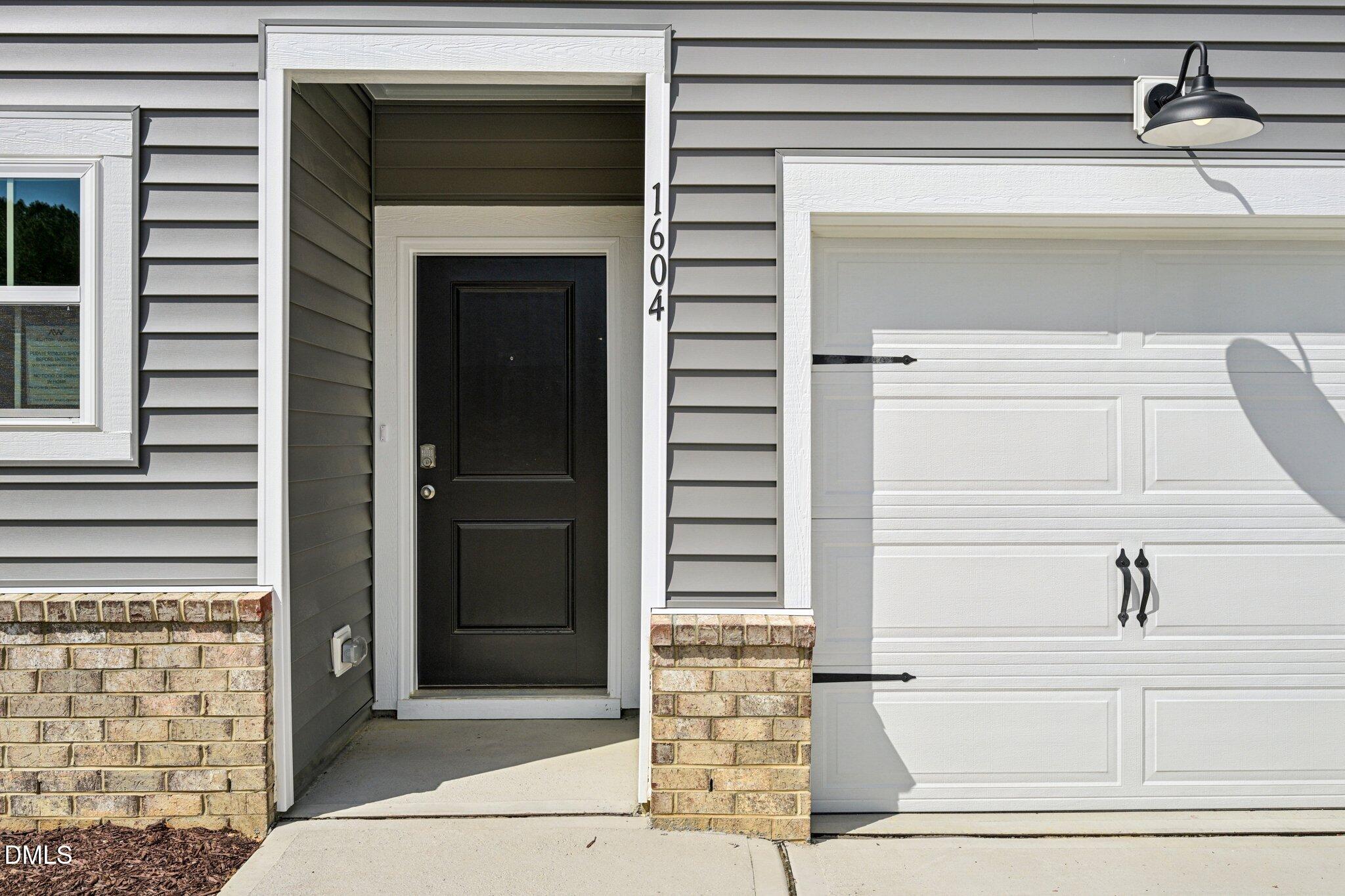207 N Stonemill Trail