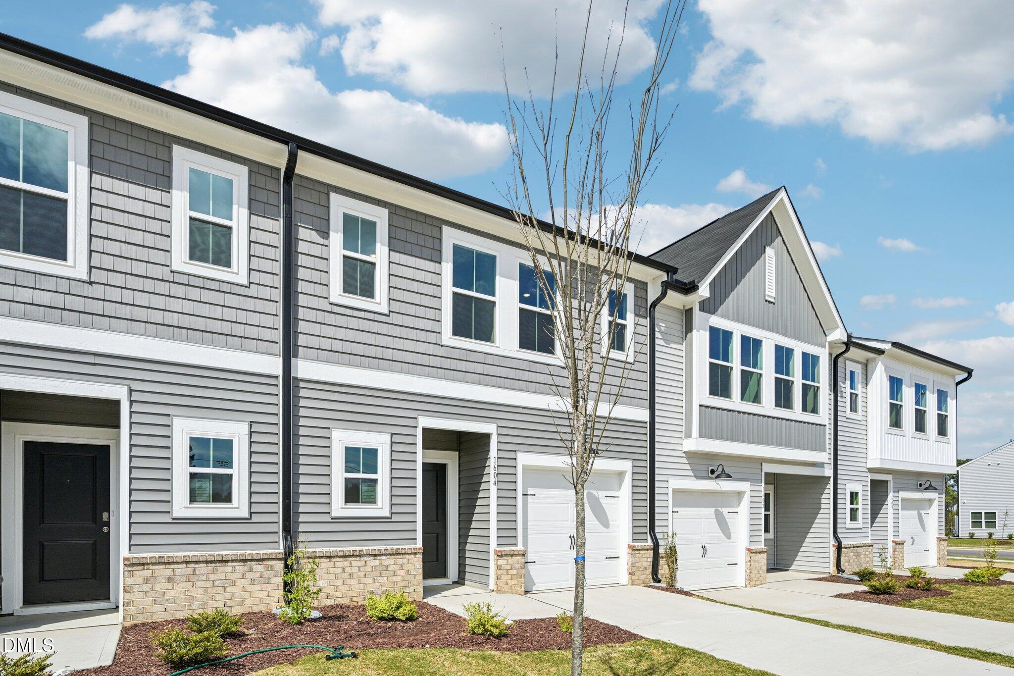 207 N Stonemill Trail