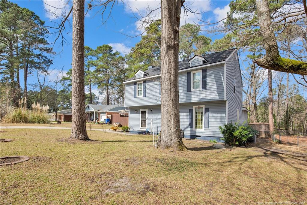 1741 Daisy Lane
