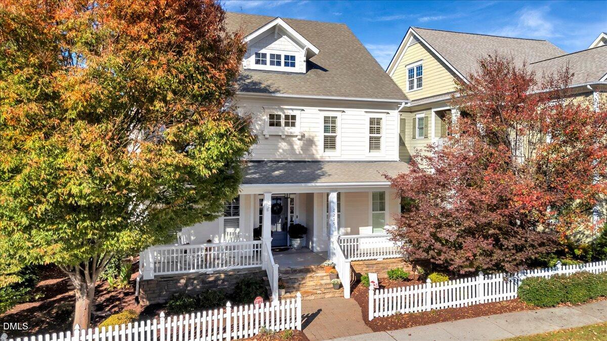 1215 Bluff Oak Drive