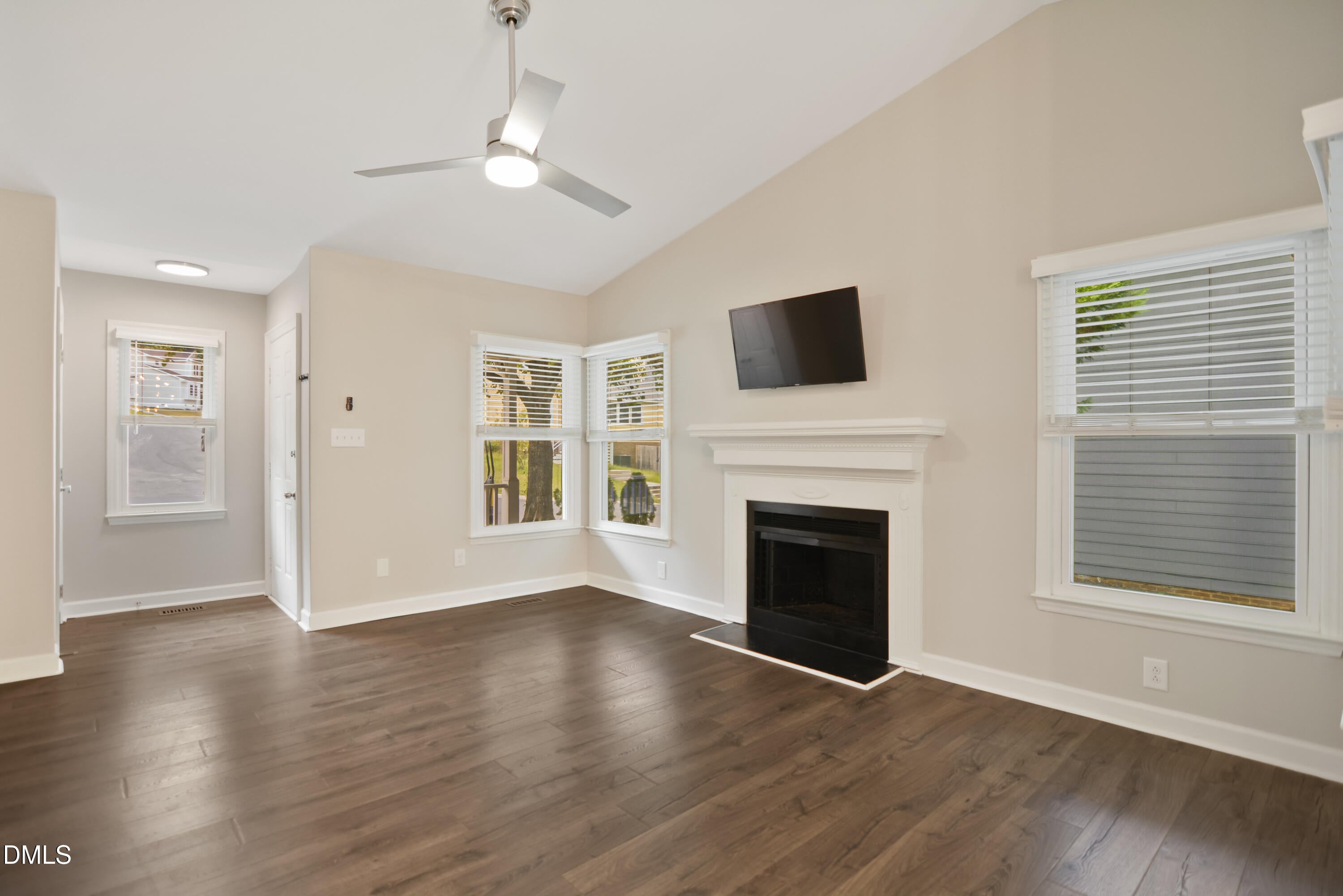 216 Dickens Drive