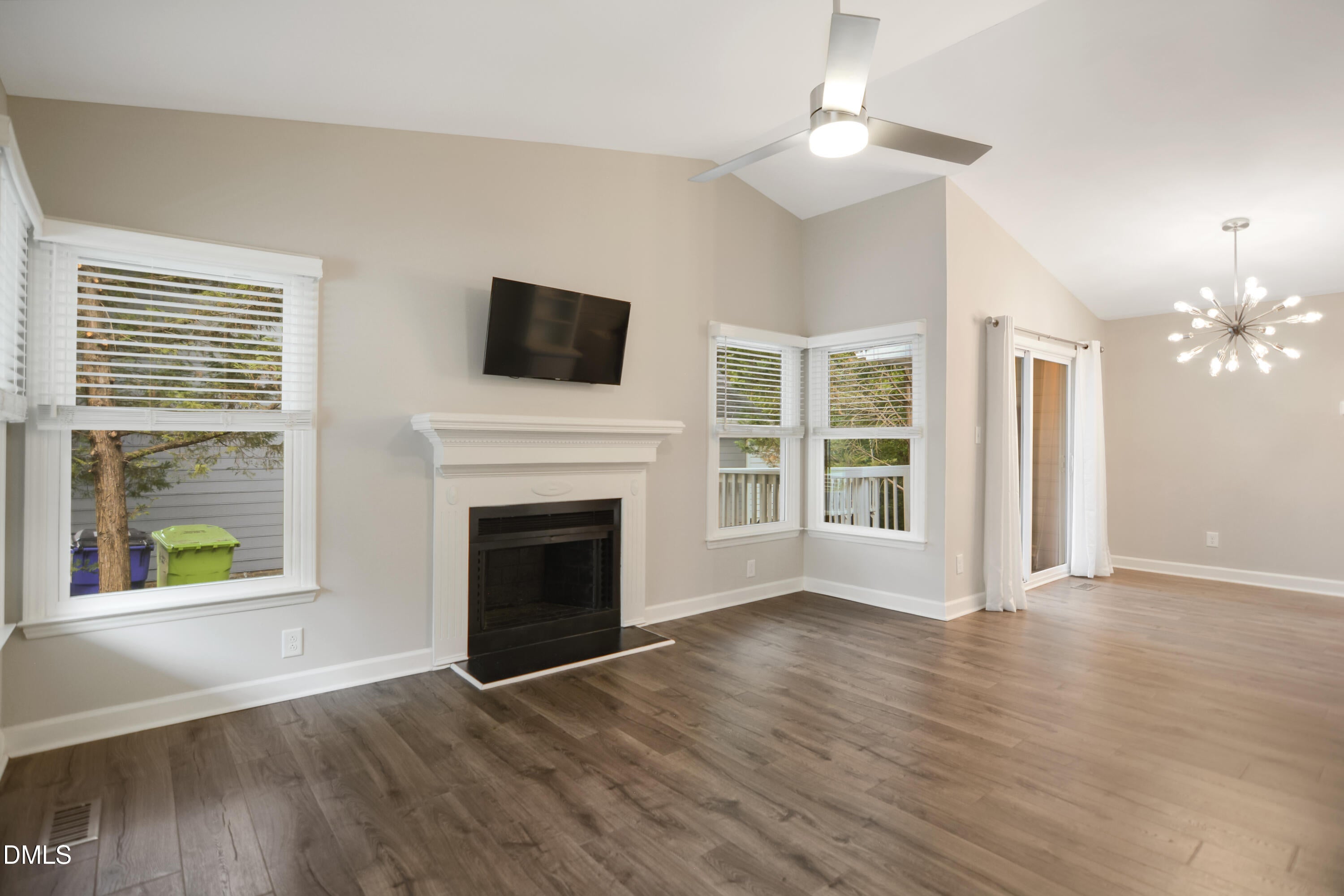 216 Dickens Drive