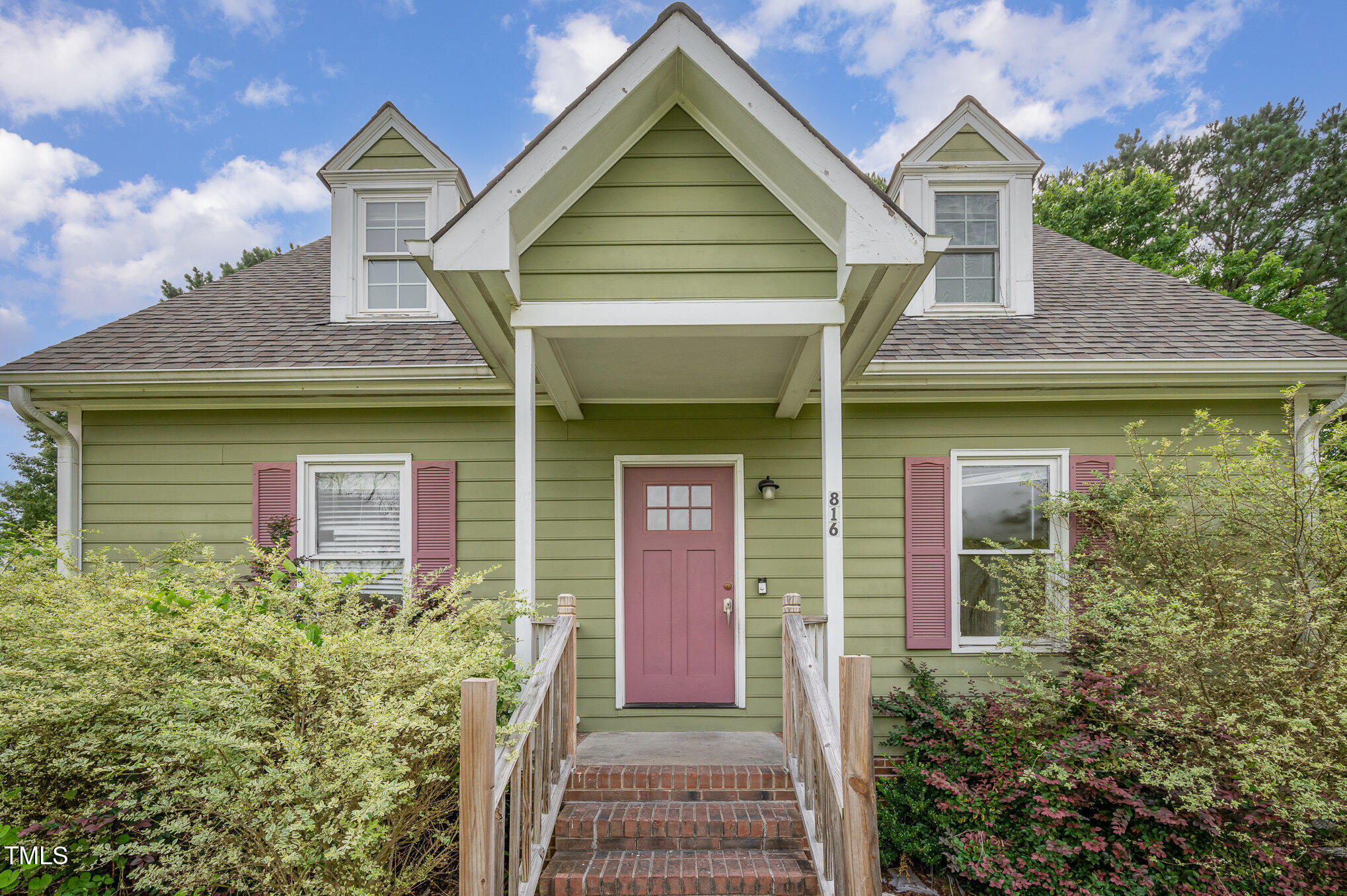 816 Kimpton Court