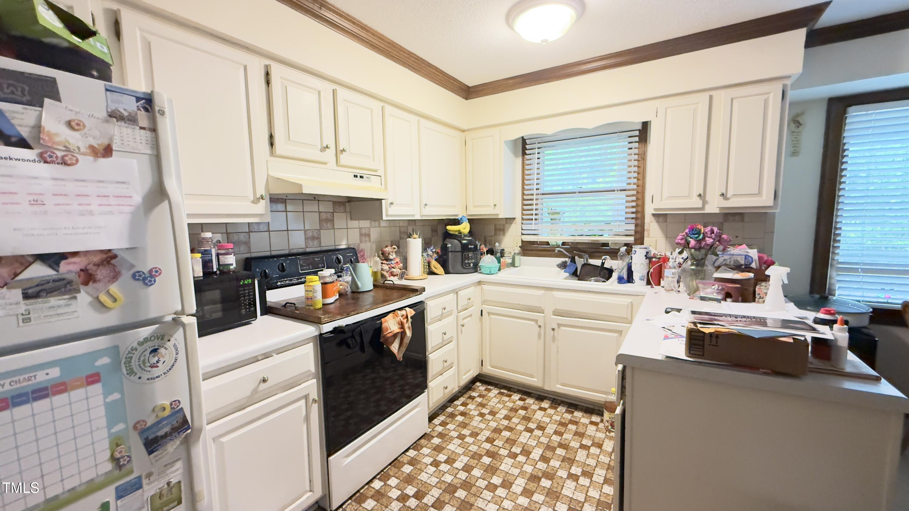 7312 Ray Road