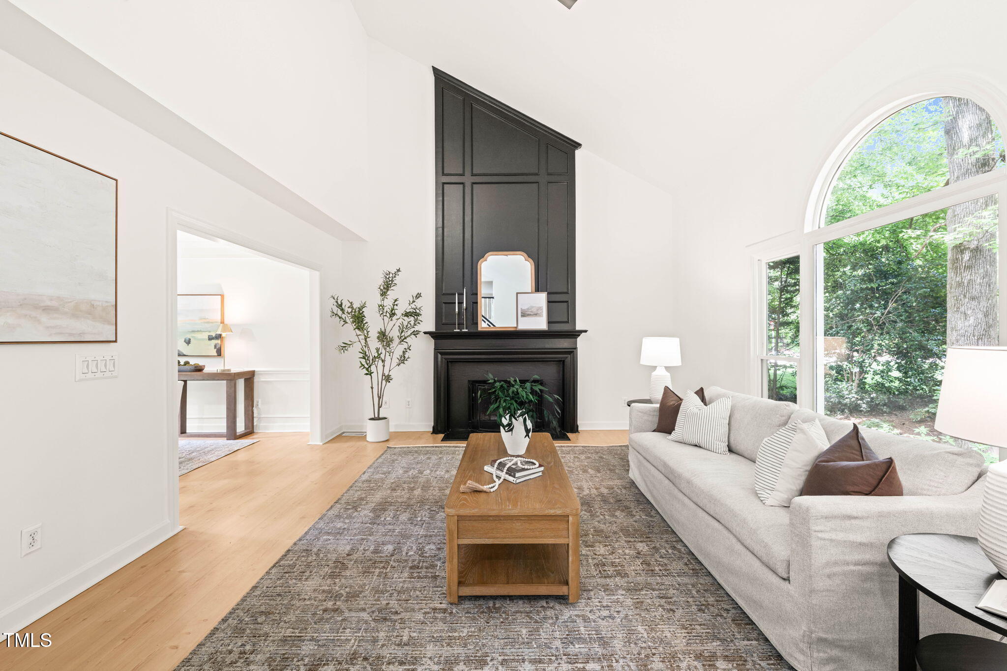 304 W Kirkfield Drive