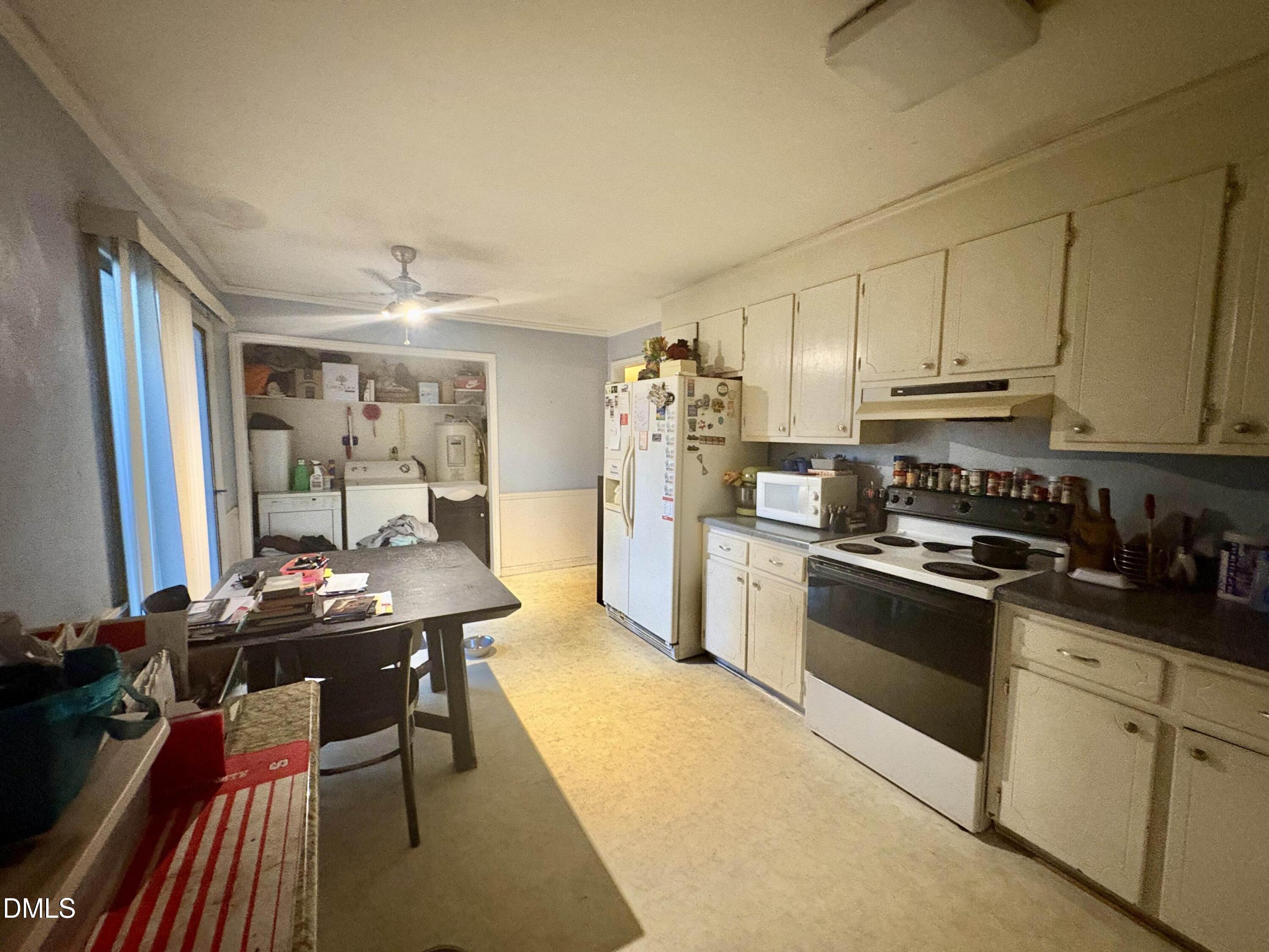 5805 Meadowlark Ln Lane