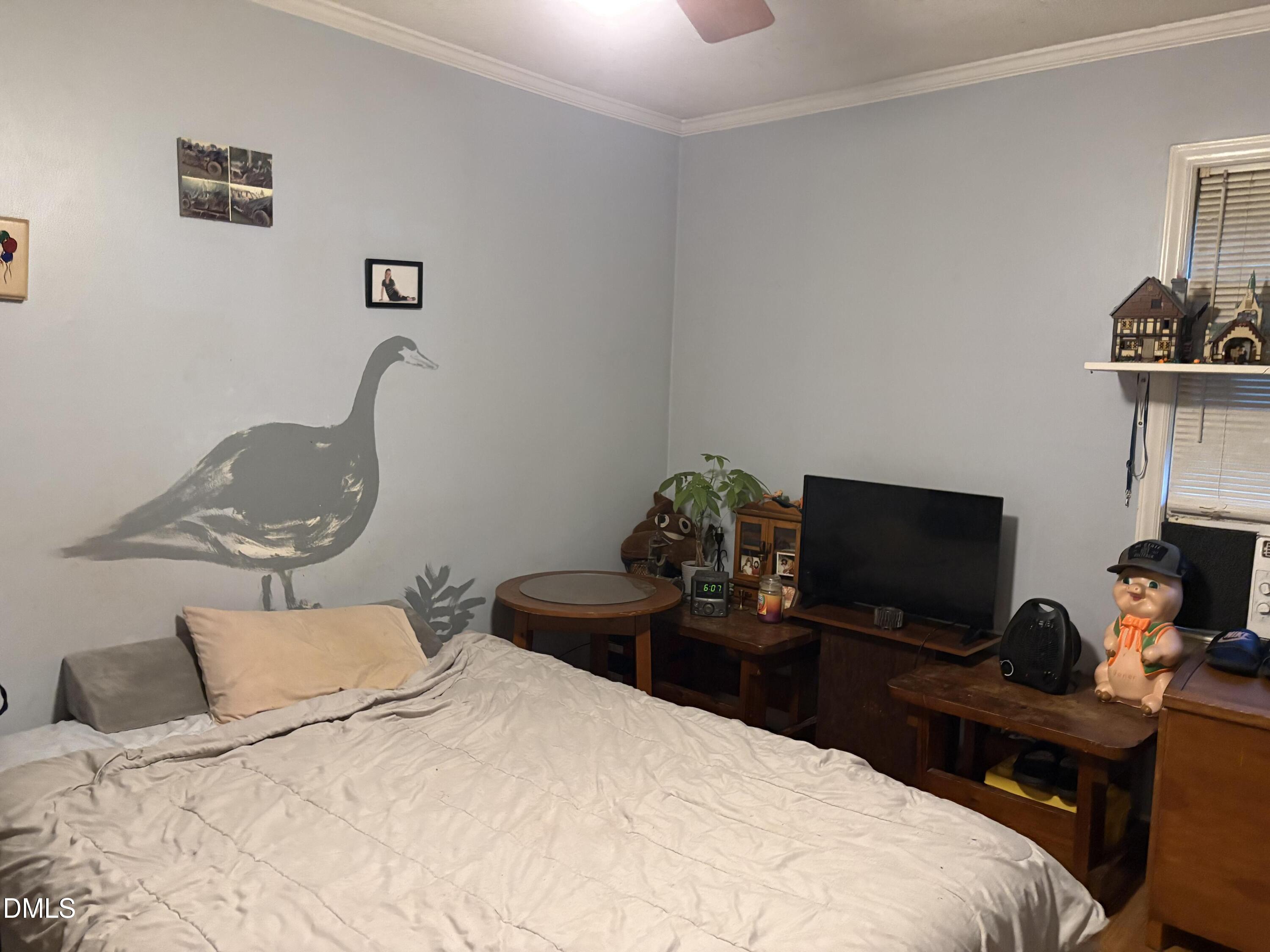 5805 Meadowlark Ln Lane