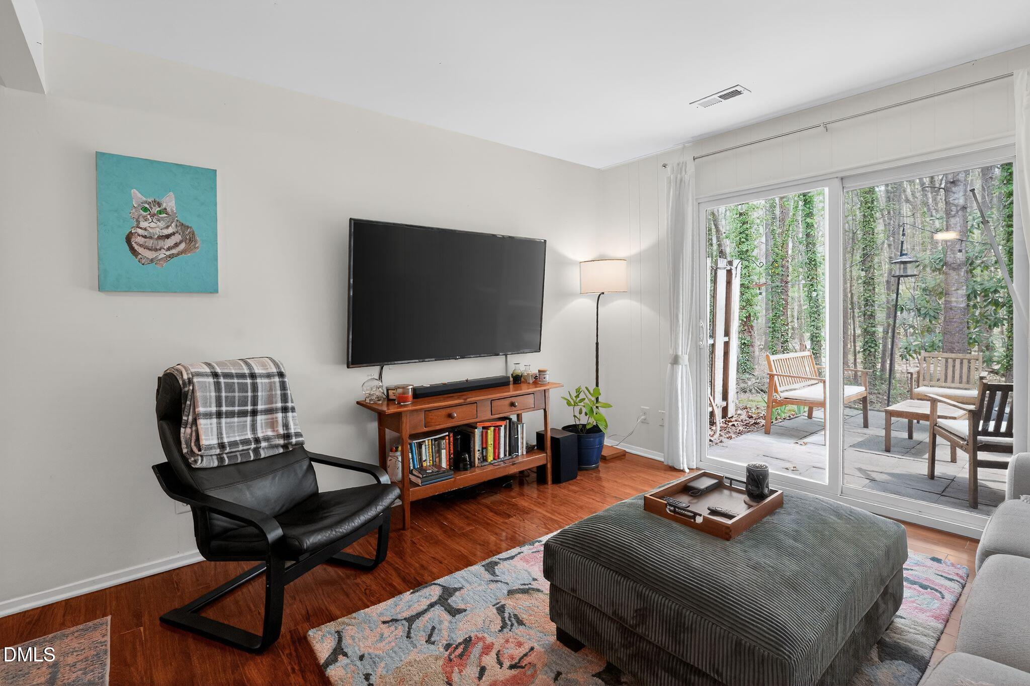 220 Elizabeth Street Apt A15